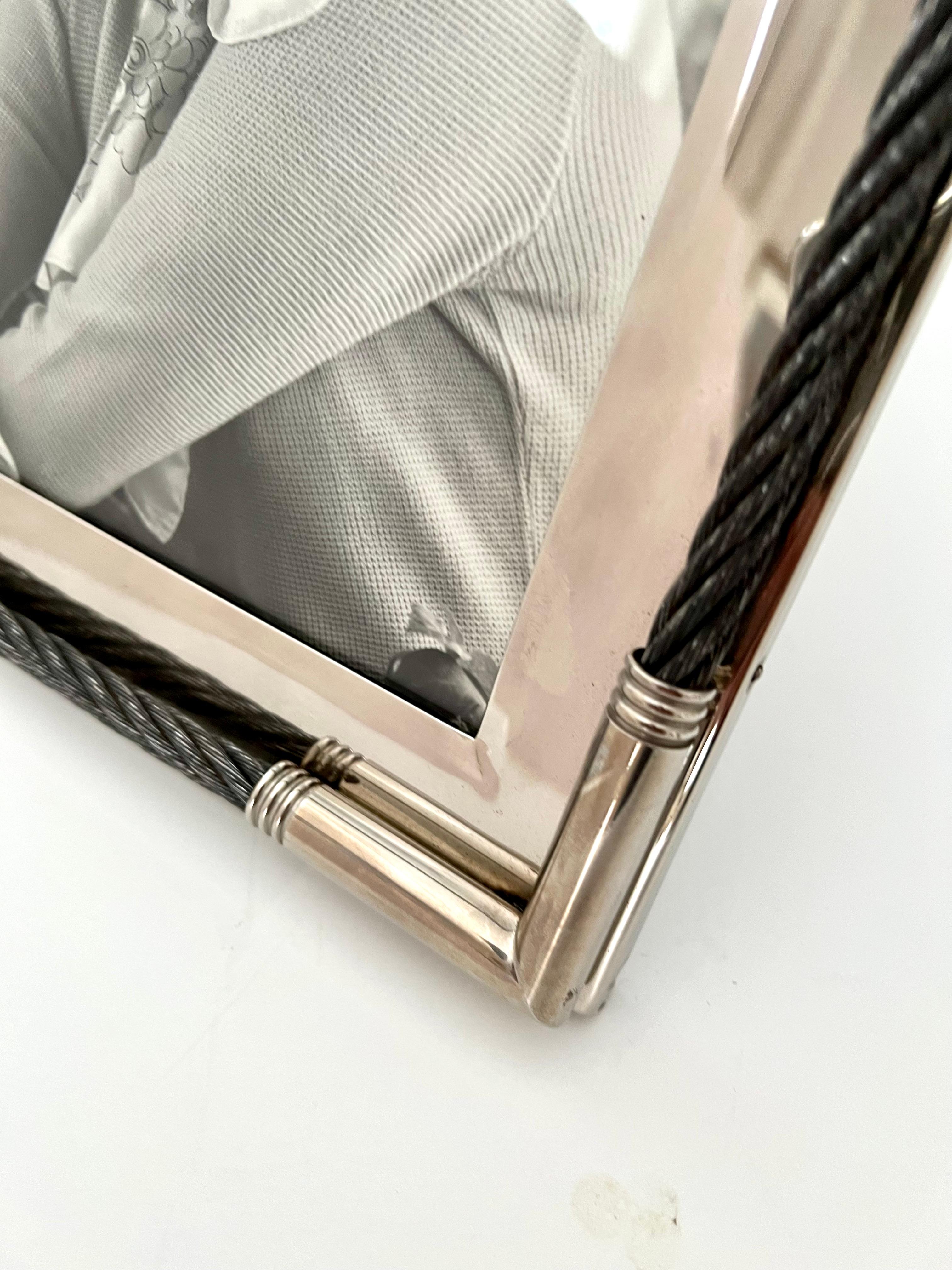 Silver Plate Picture Frame with Woven Cable Details In Good Condition For Sale In Los Angeles, CA
