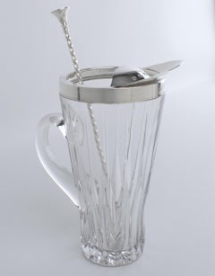 A Silver Plate and Crystal Barware Cocktail Martini Pitcher with Stirrer Spoon (Pichet à cocktail et cuillère à remuer)