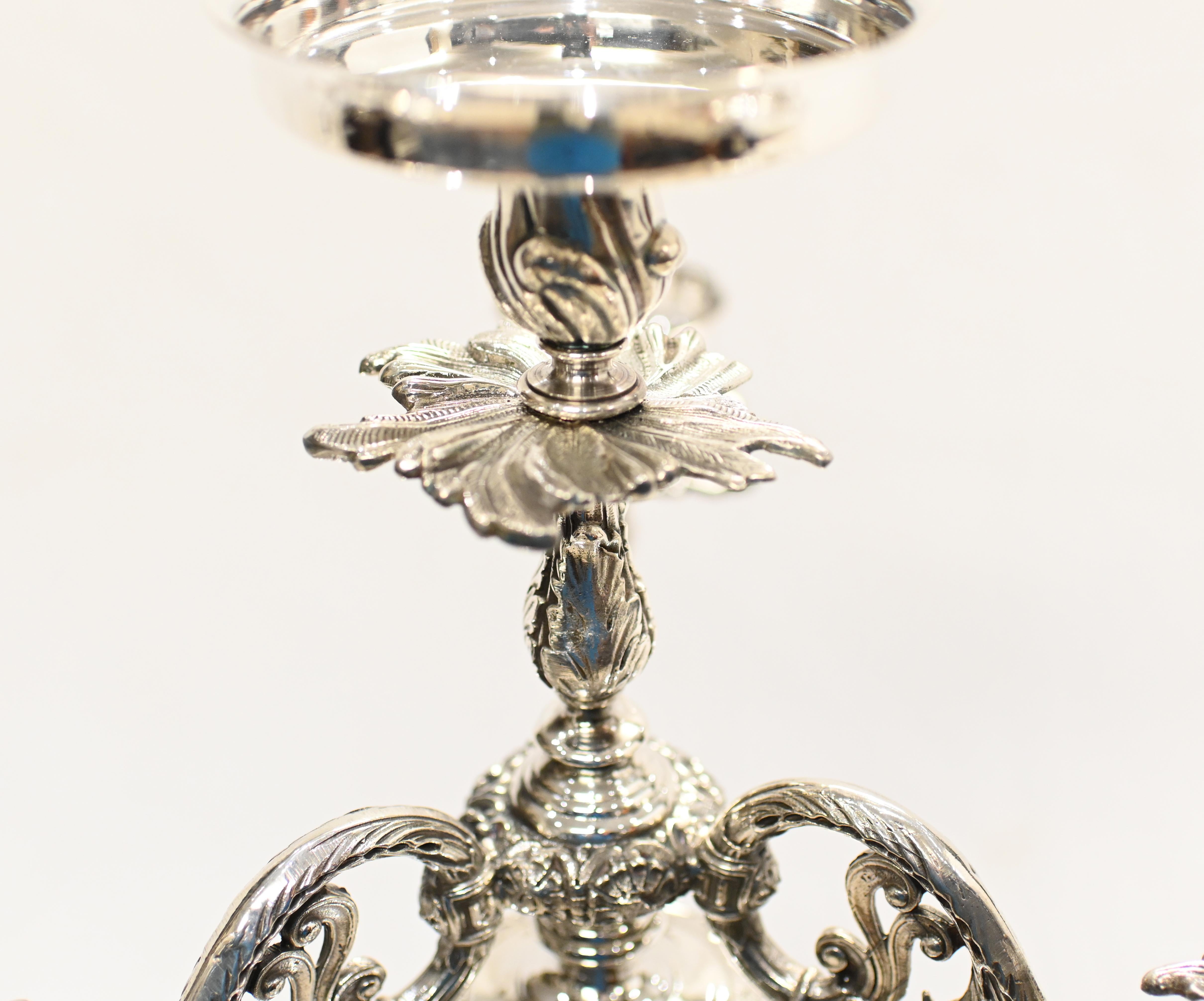 Silver Plate Centrepiece Epergne Cherub Glass Table Display For Sale 6