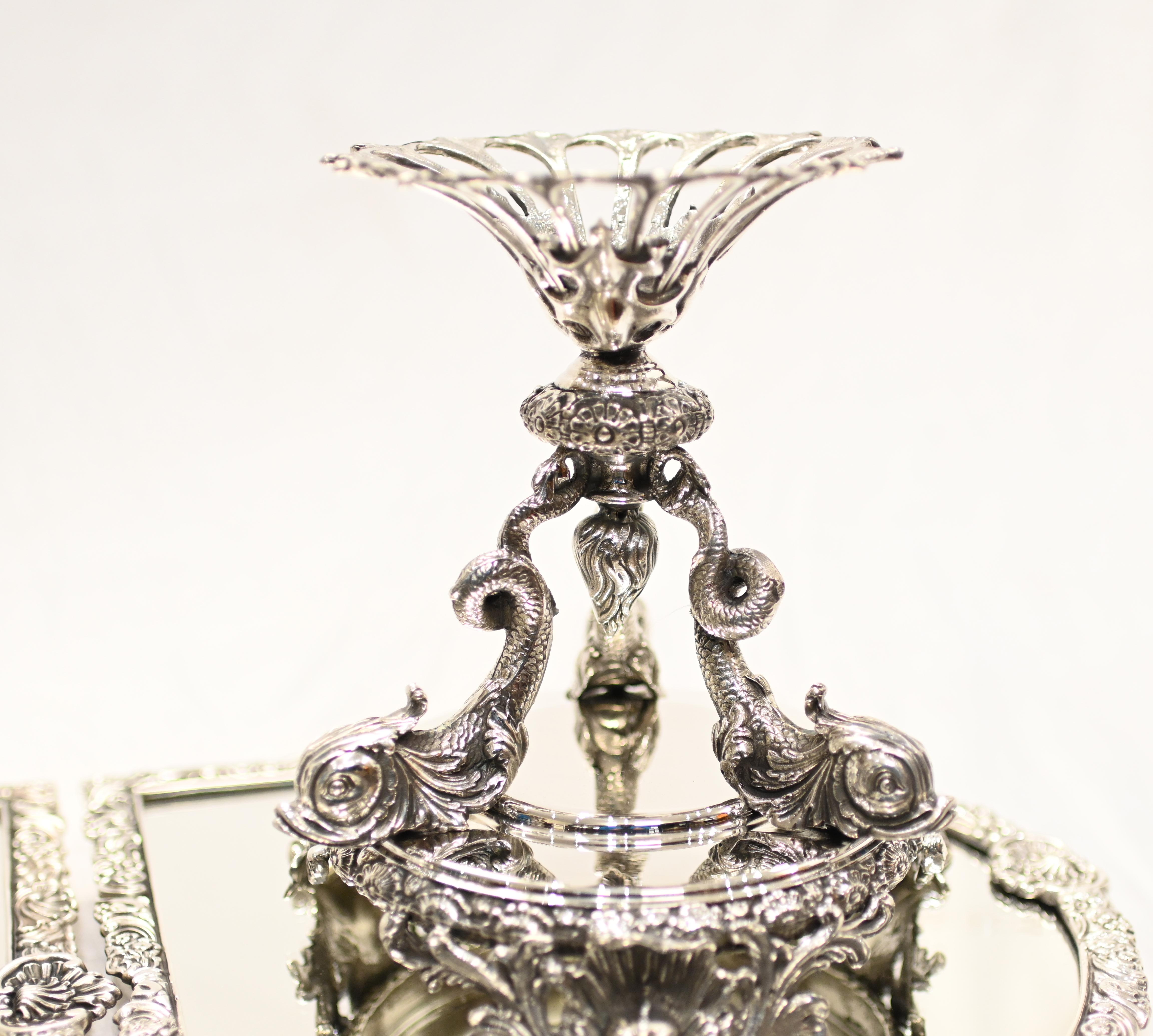 Silver Plate Centrepiece Epergne Cherub Glass Table Display For Sale 12