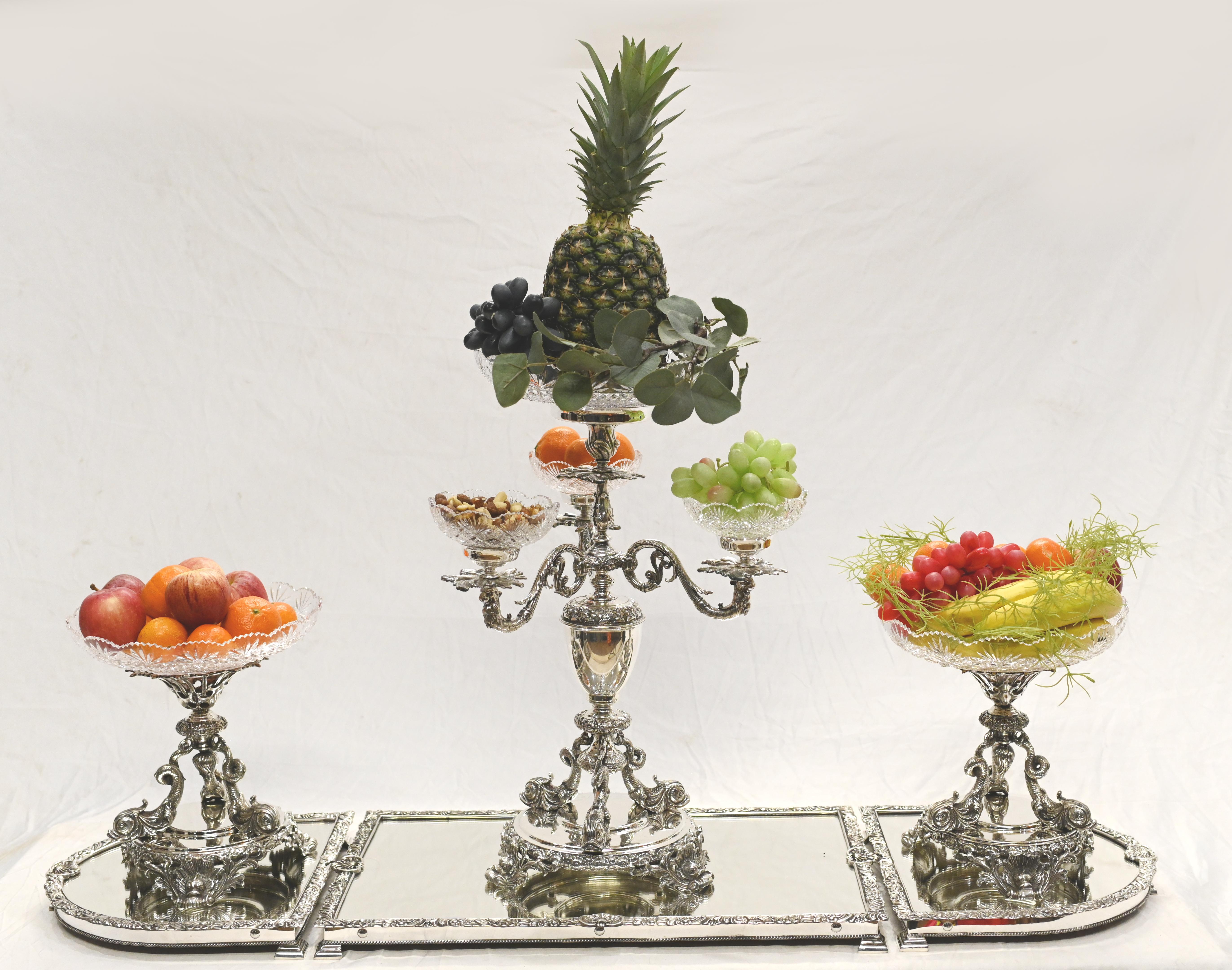 Late 20th Century Silver Plate Centrepiece Epergne Cherub Glass Table Display For Sale