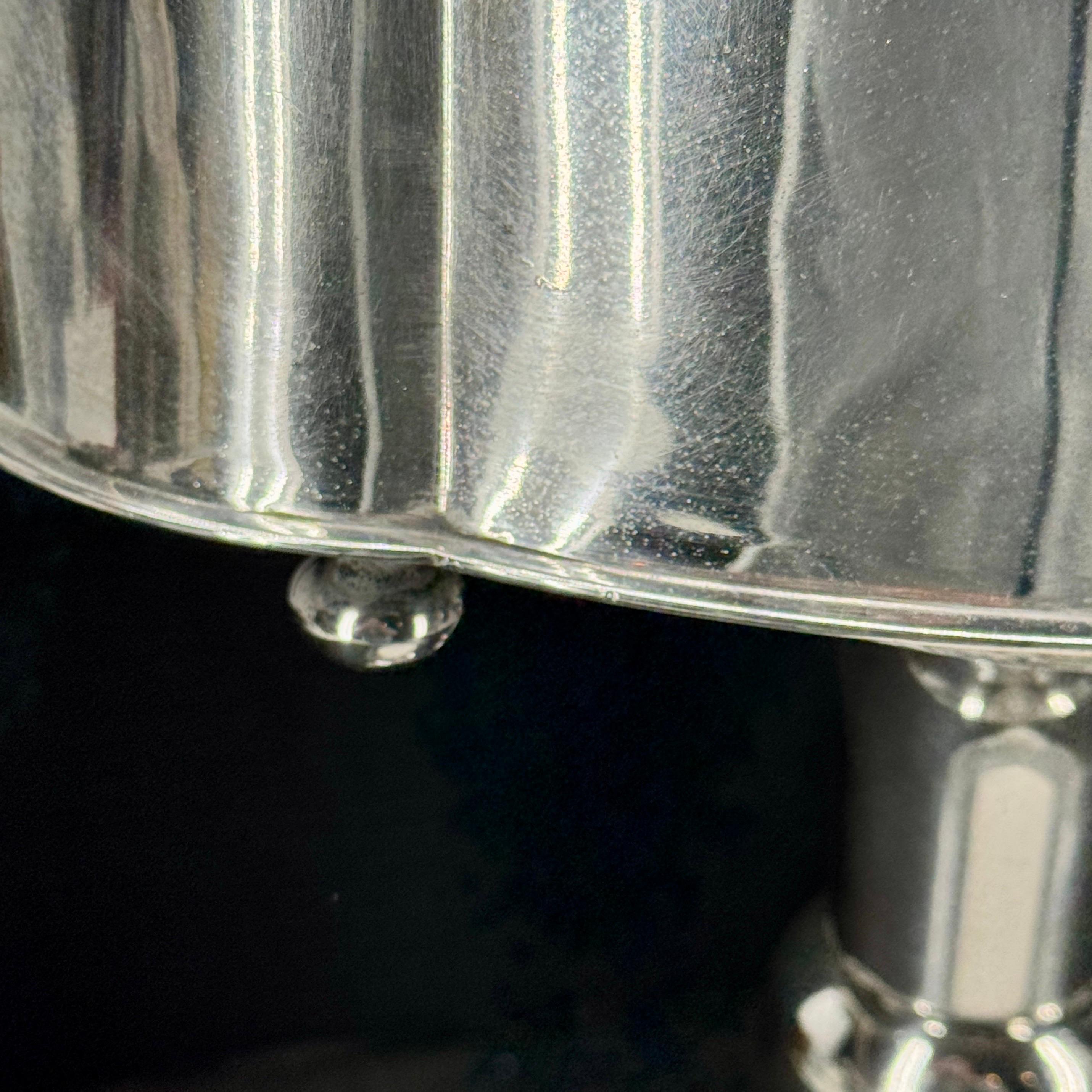 Secchiello da vino da terra per champagne in argento con supporto in vendita 3