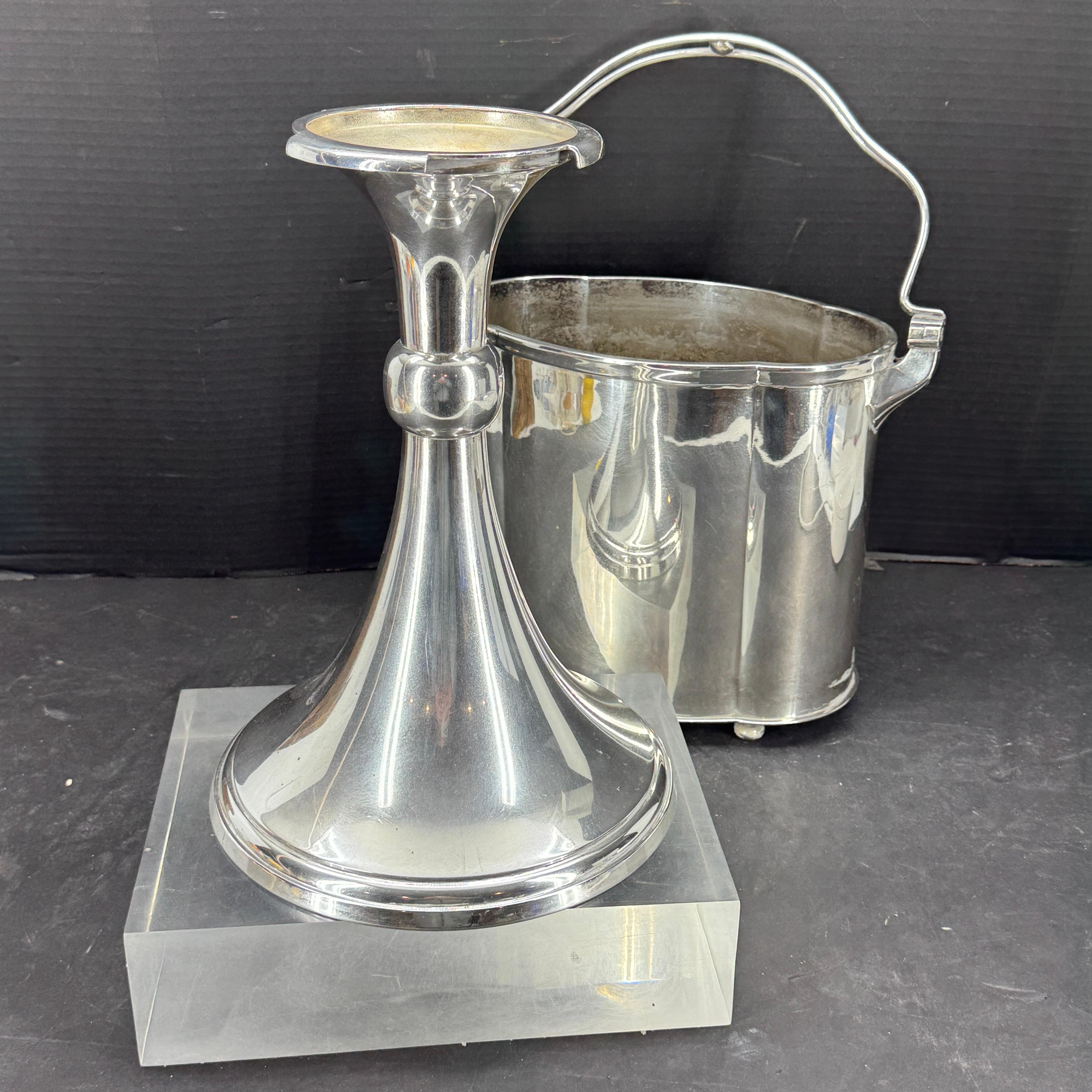 Europeo Secchiello da vino da terra per champagne in argento con supporto in vendita
