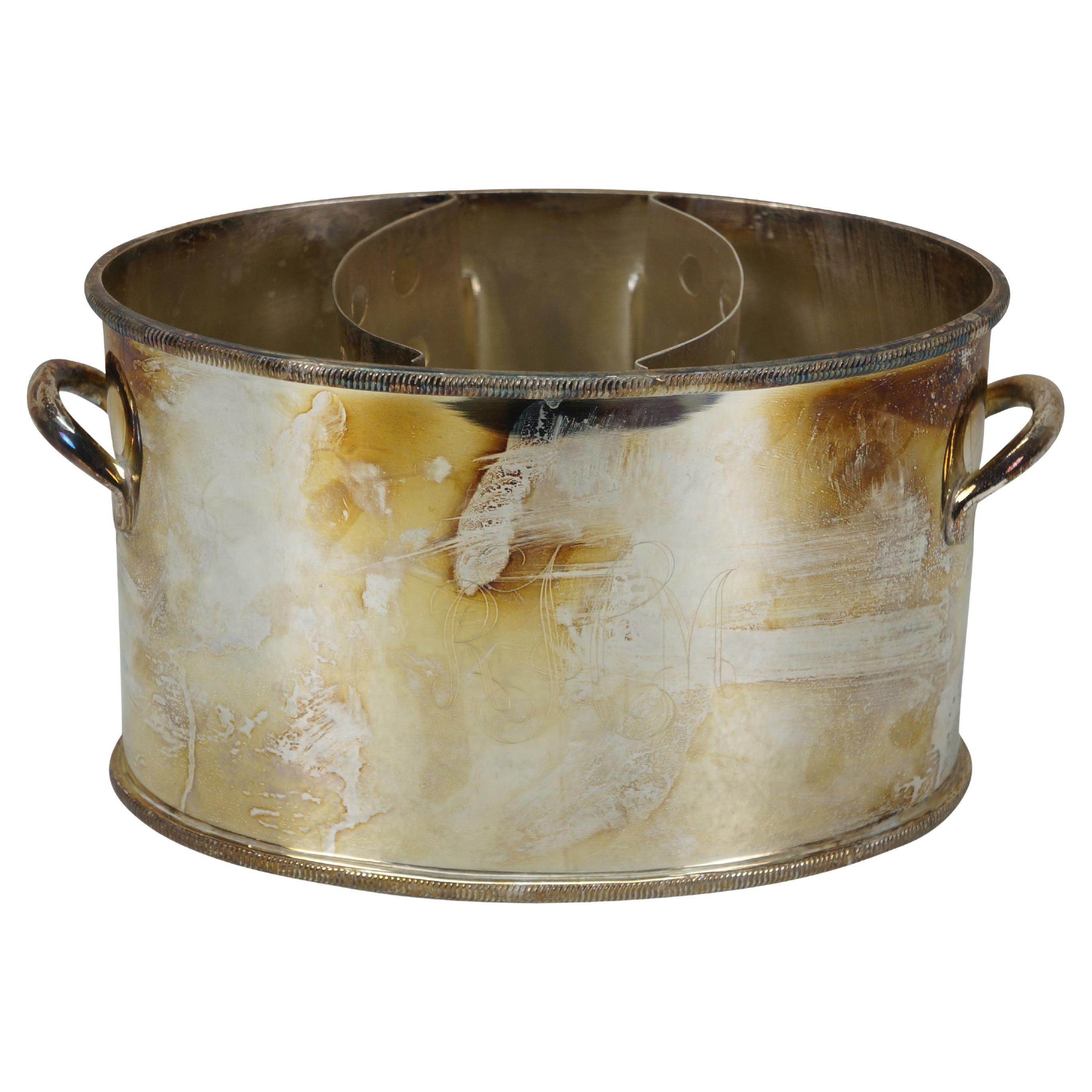 Secchiello refrigerante per vino con doppia bottiglia divisa in piastre d'argento Secchiello per ghiaccio da 10 pollici in vendita