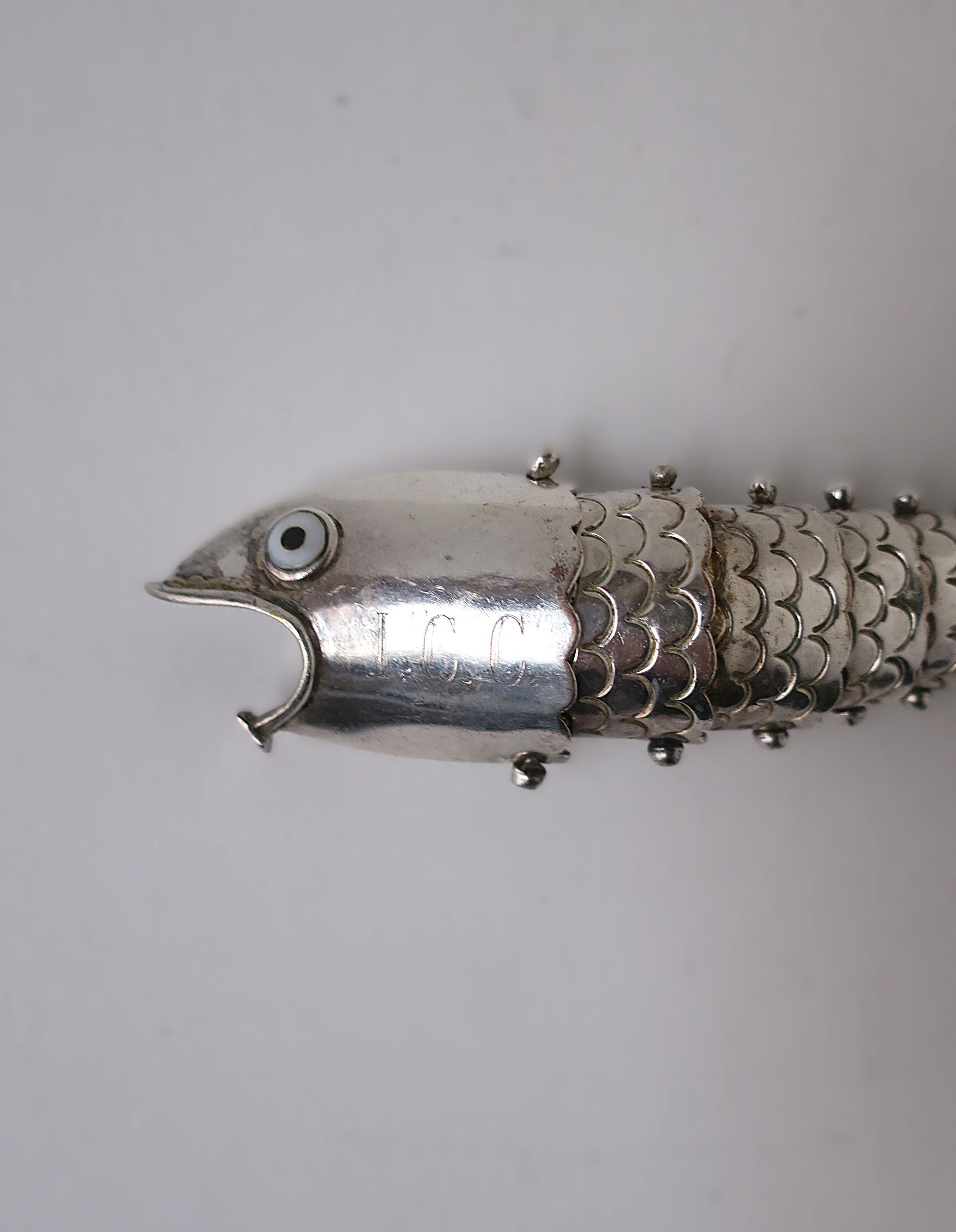 Versilberter Fischflaschenöffner Designer Los Castillo im Angebot 3