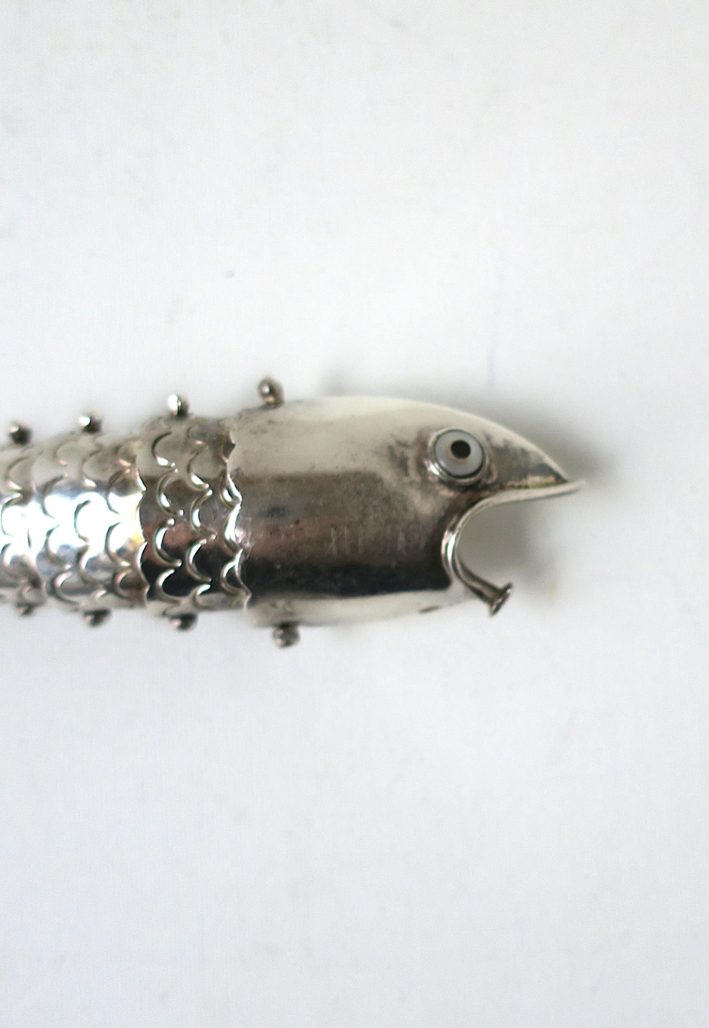 Versilberter Fischflaschenöffner Designer Los Castillo im Angebot 4