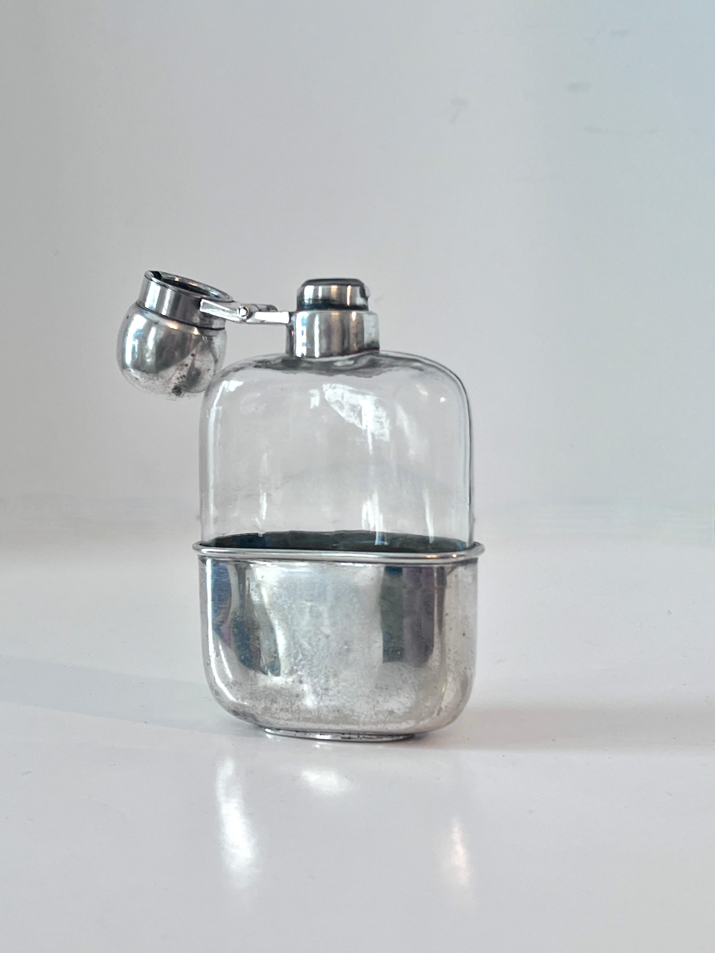 Silver Plate Flask with Silver Plate Removable Cup For Sale 2