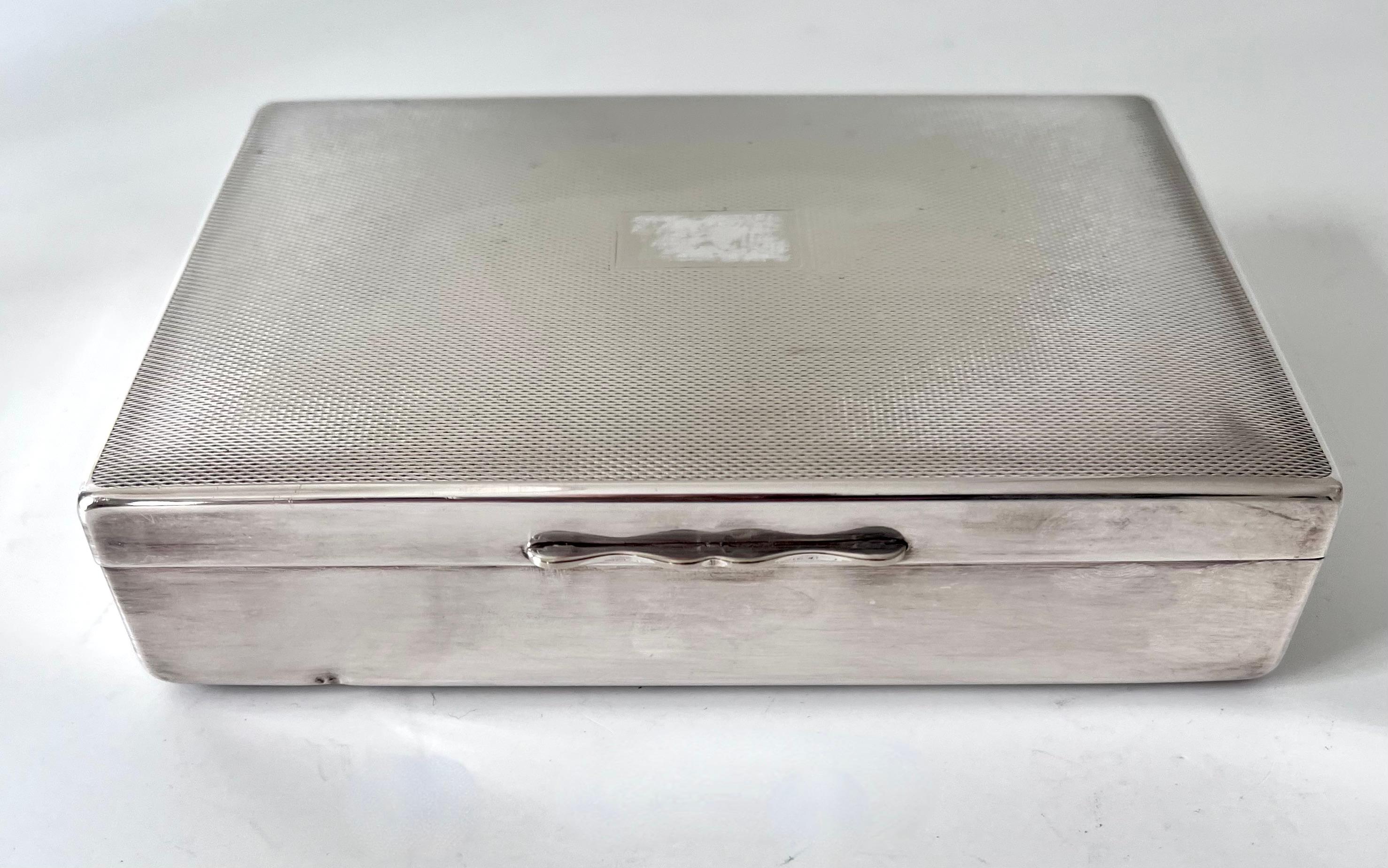 Silver Plate French Box with Wood Interior In Good Condition For Sale In Los Angeles, CA