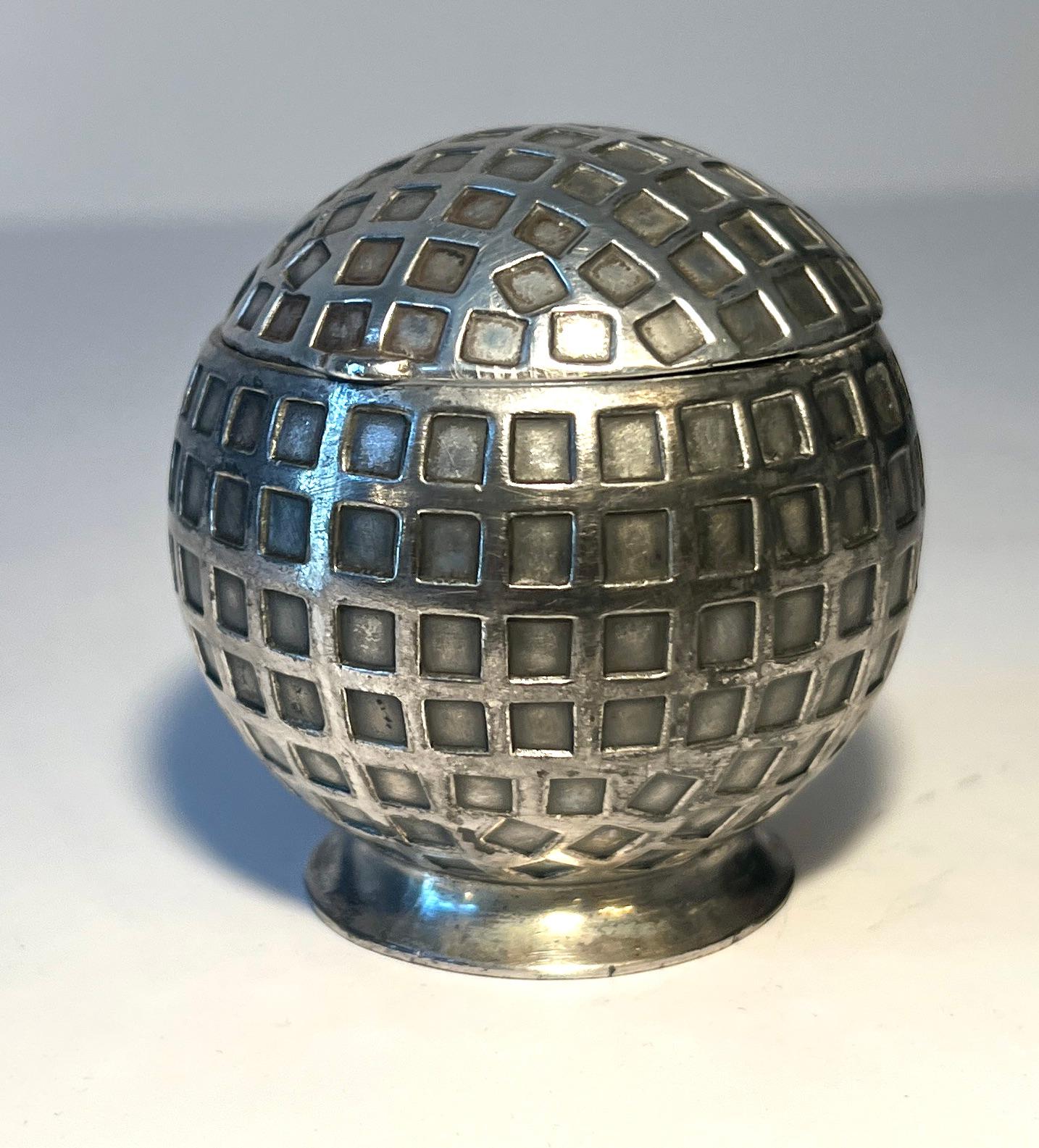 Silver Plate Golf Ball Ink Well Lidded Box For Sale 4