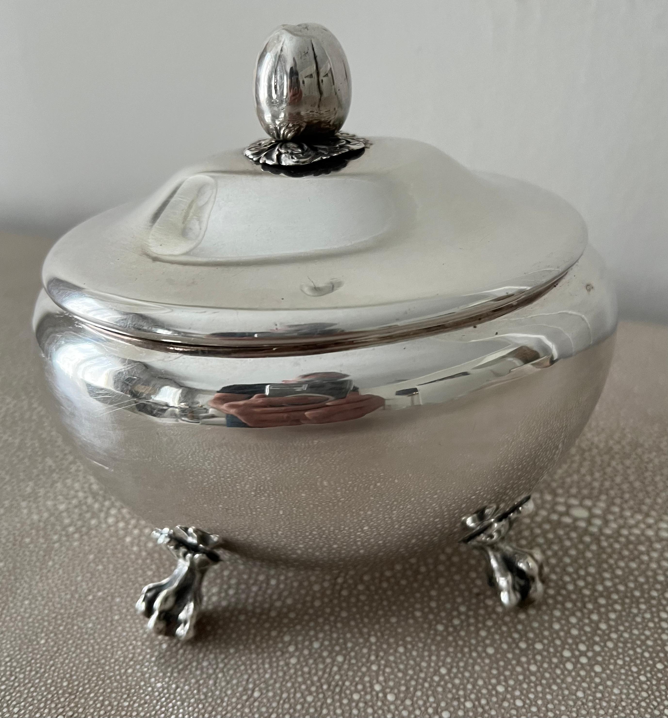 Silver Plate Hinged Oval Box on Claw Feet For Sale 1