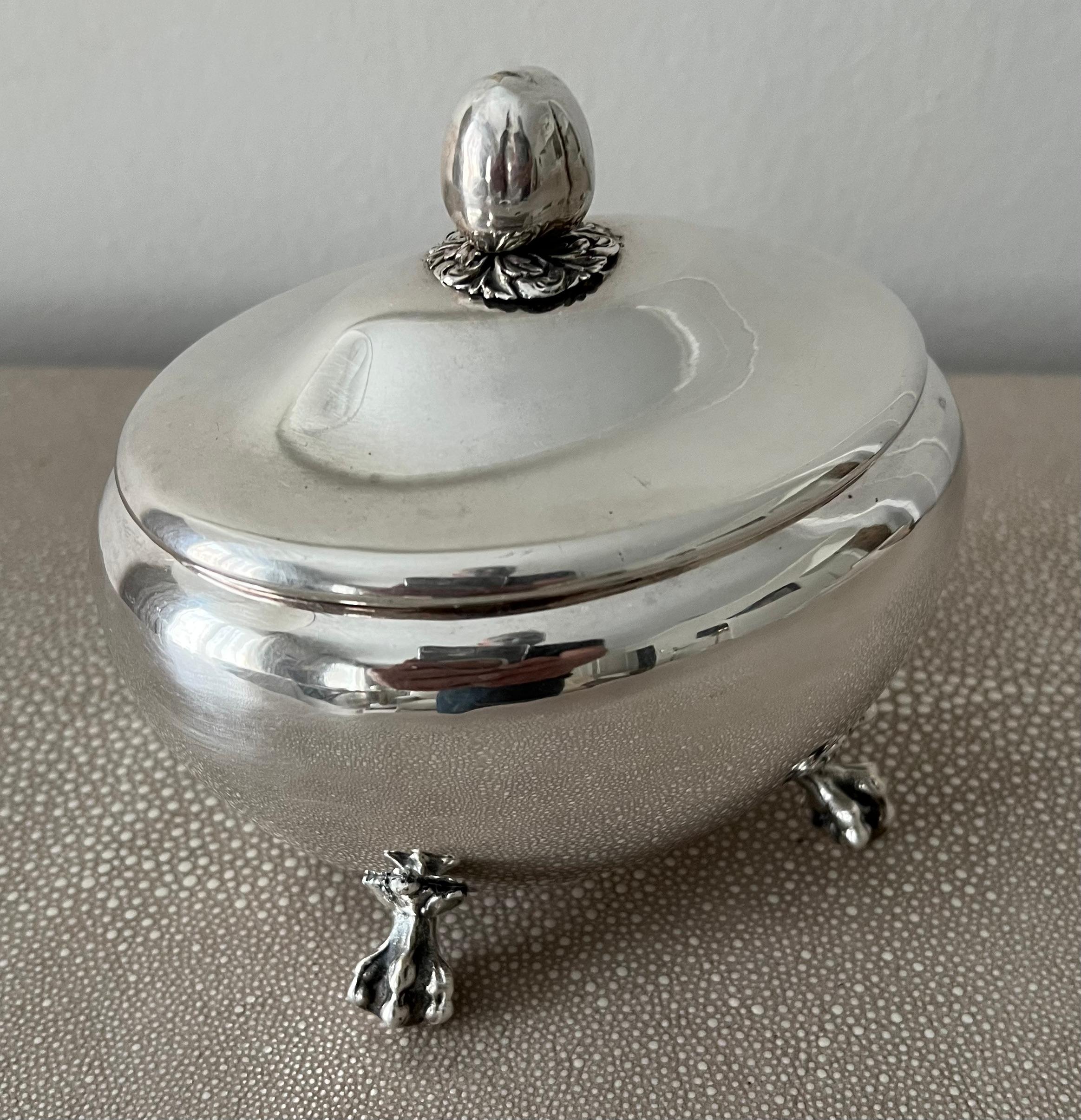 Silver Plate Hinged Oval Box on Claw Feet For Sale 2