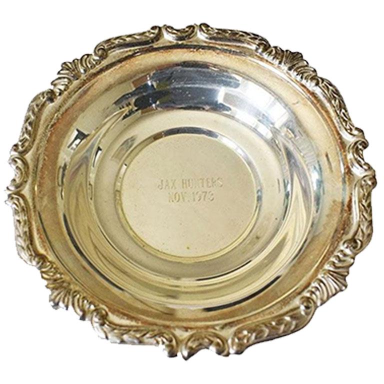 American Silver Plate Horse Race Engraved Decorative Bowls, Set 4 For Sale