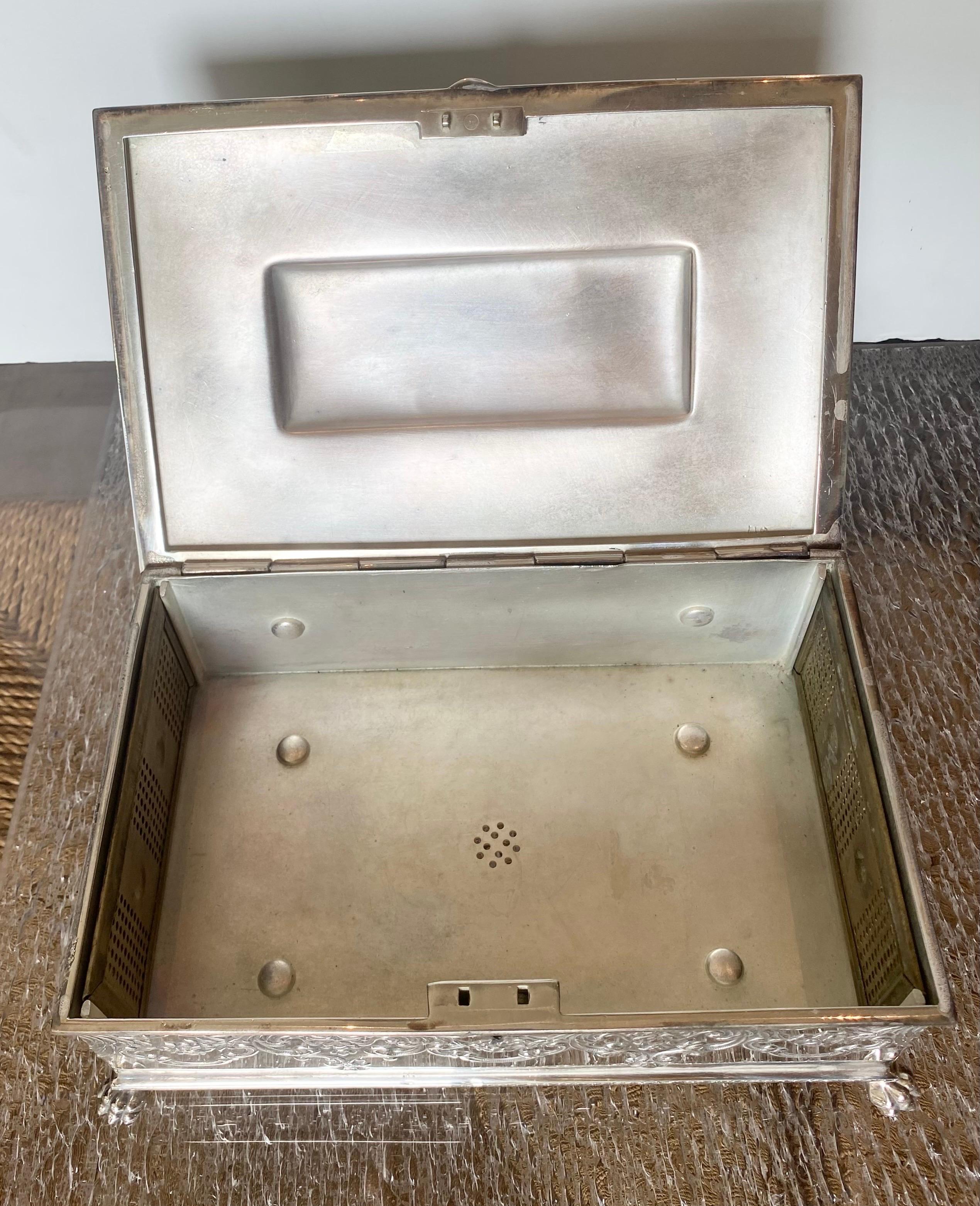 Silver Plate Humidor with Retriever For Sale 8