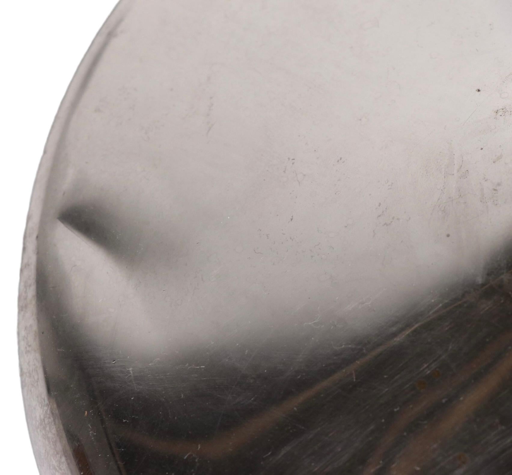 Hollywood Regency Seau à glace en métal argenté de The Sheffield Silver Company avec anneau à tête de lion, fabriqué à la main en vente