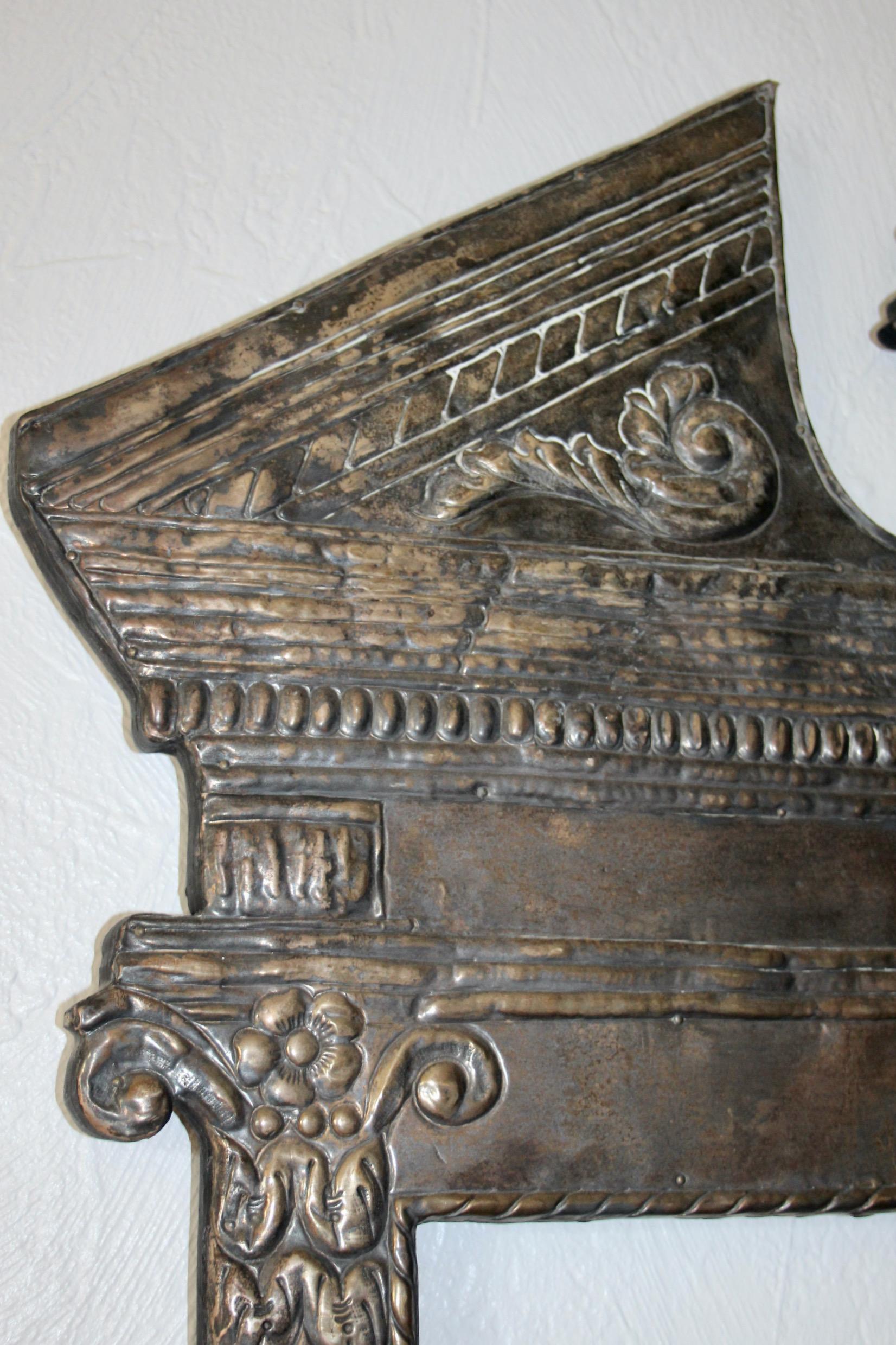 Specchio da parete neoclassico in silver plate in vendita 3