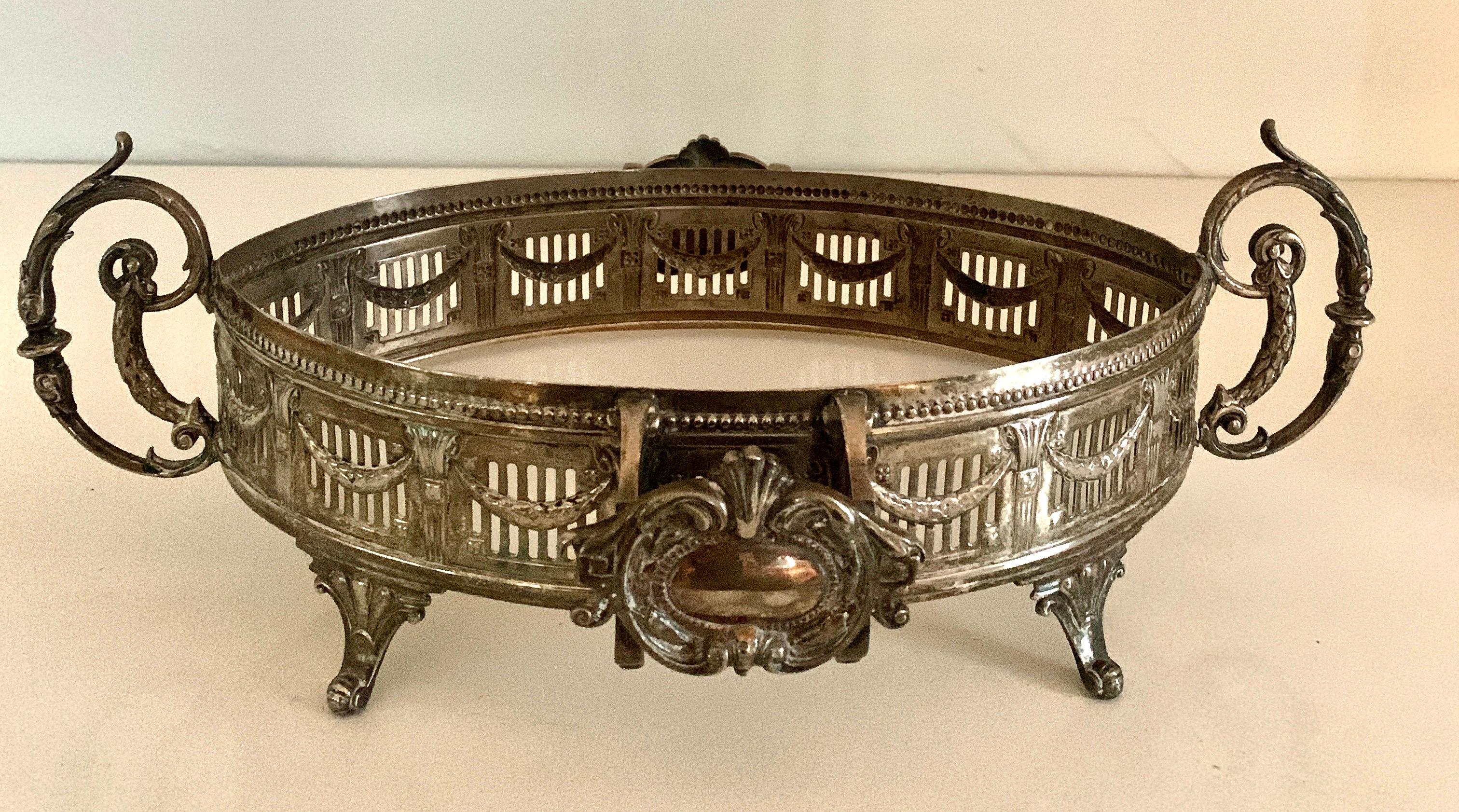 European Silver Plate Oval Tray with Wide Gallery with Handles and Rope Details For Sale