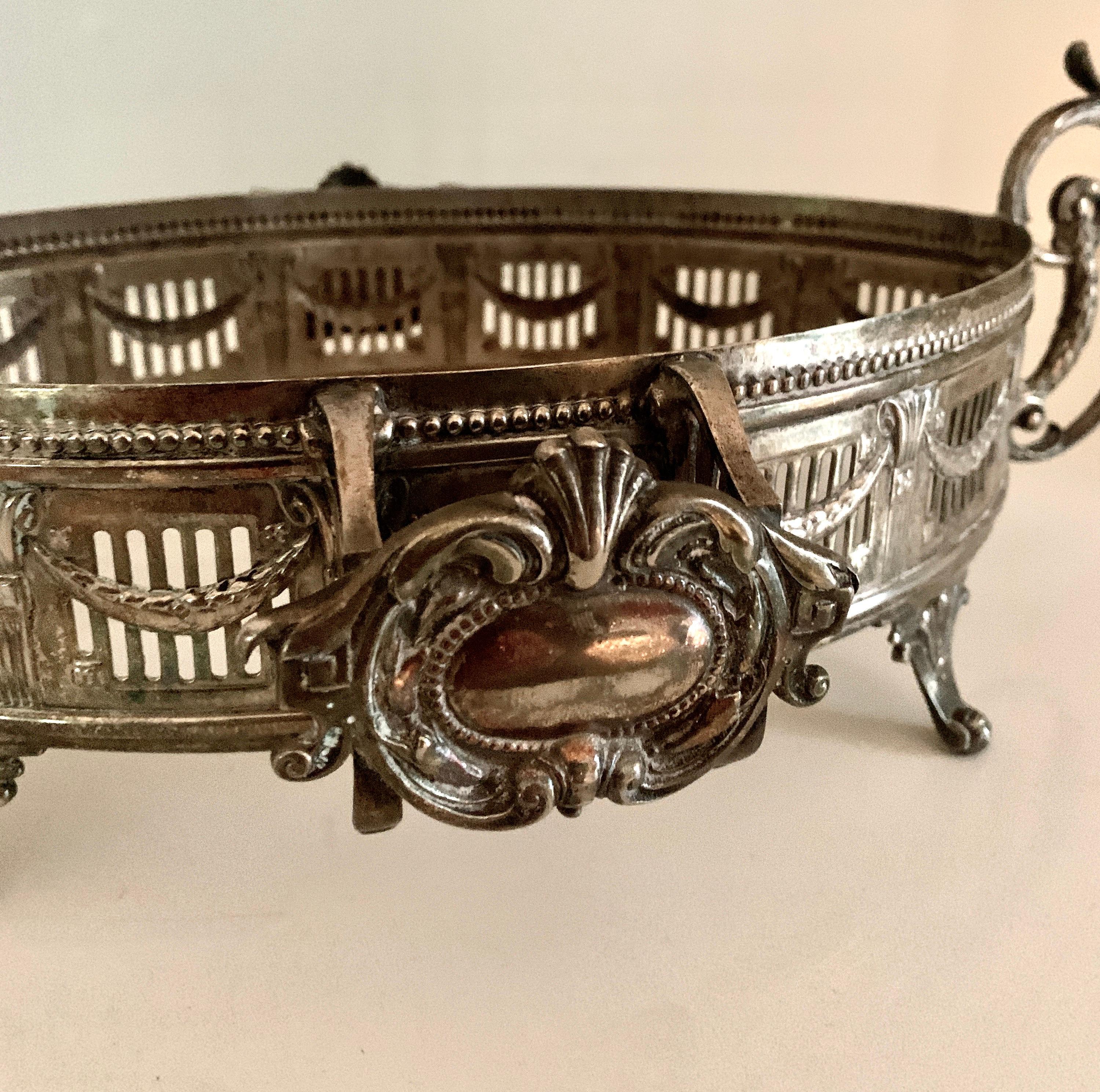 19th Century Silver Plate Oval Tray with Wide Gallery with Handles and Rope Details For Sale