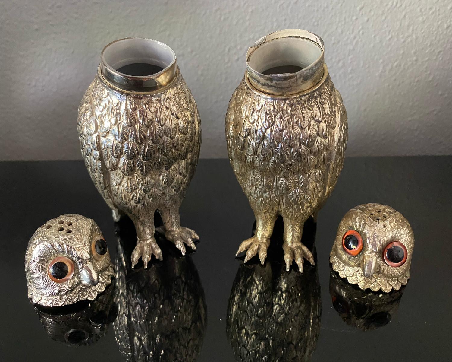Silver Plate Owl Corbell Salt & Pepper Shakers W/ Large Inset Glass Eyes For Sale 6