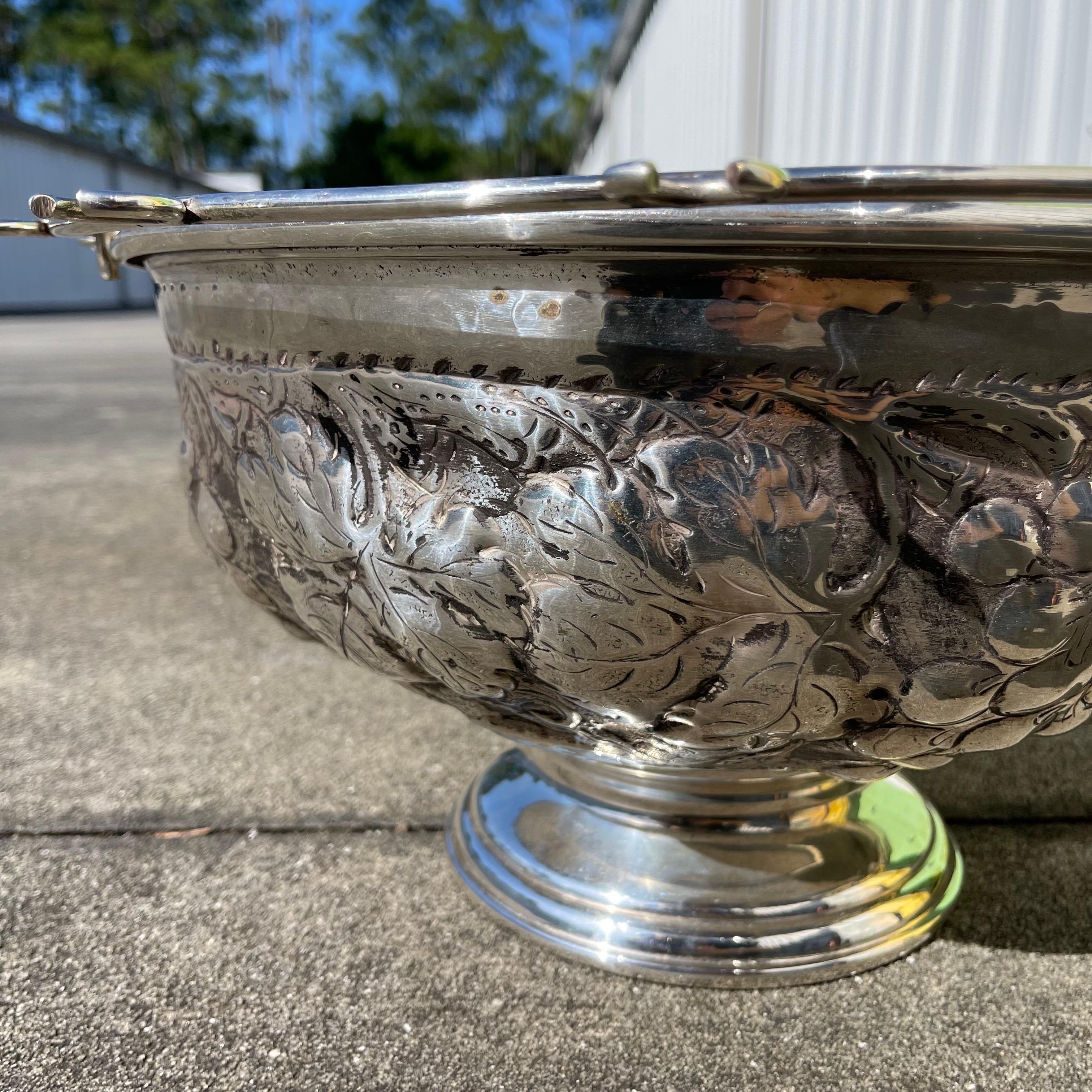 Silver Plate Repousse Grapevine Champagne Wine Cooler Bucket In Good Condition For Sale In Jensen Beach, FL