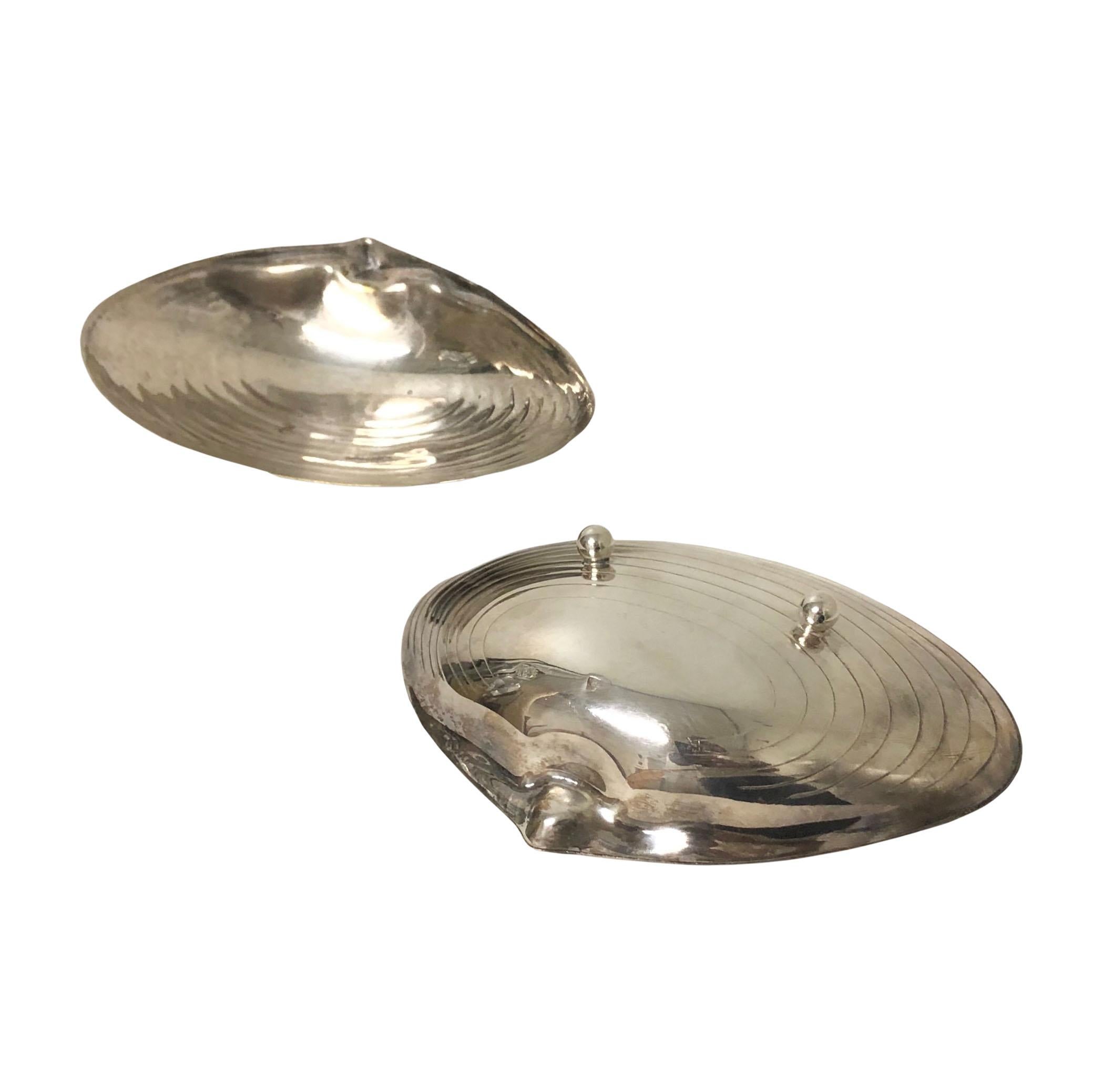 Silver Plate Seashell Dish Catchalls In Good Condition For Sale In Tampa, FL