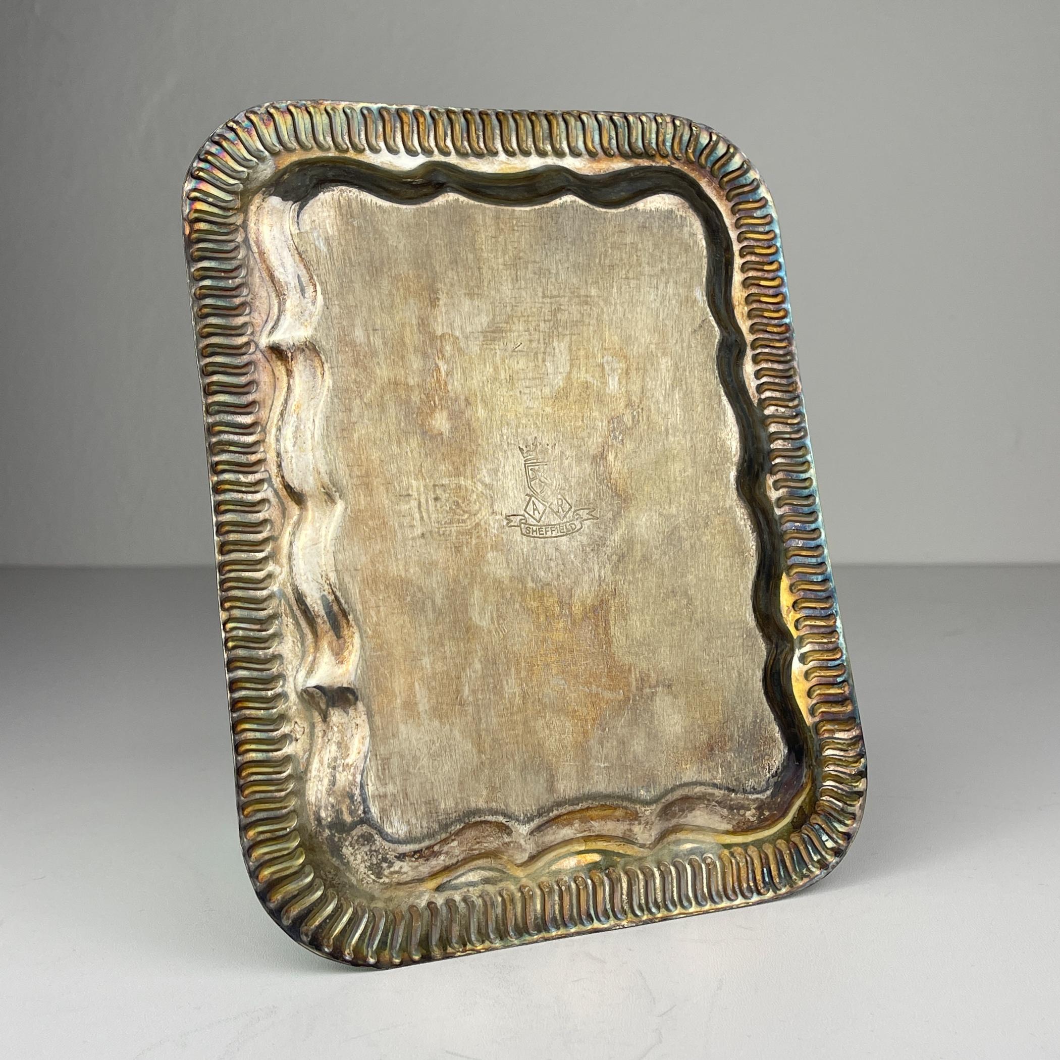 Placcato argento Set di 6 bicchieri e un vassoio in argento in scatola Sheffield Edward, Inghilterra, anni 1890 in vendita