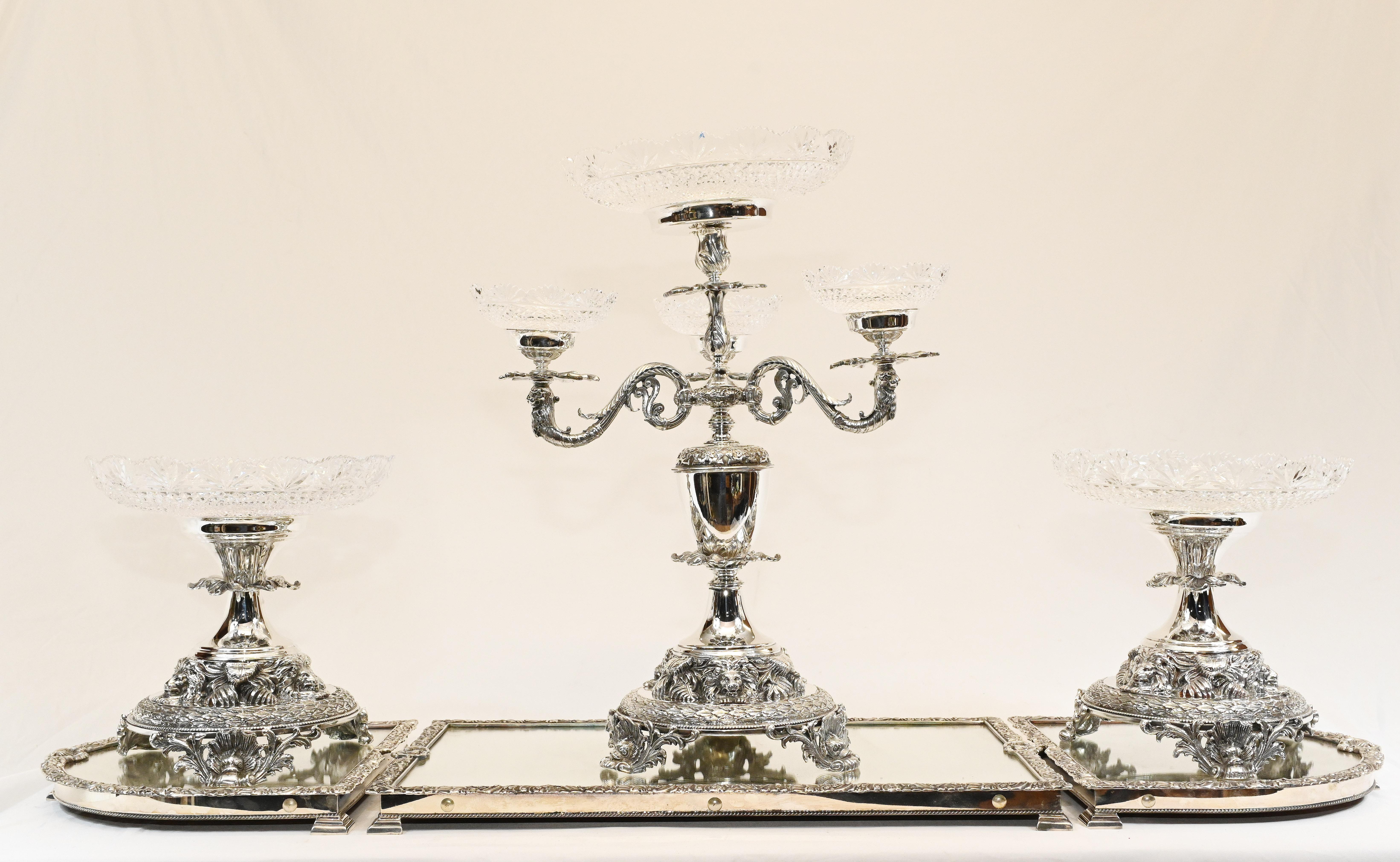 Late 20th Century Silver Plate Table Centrepiece Glass Sheffield Epergne Dish For Sale
