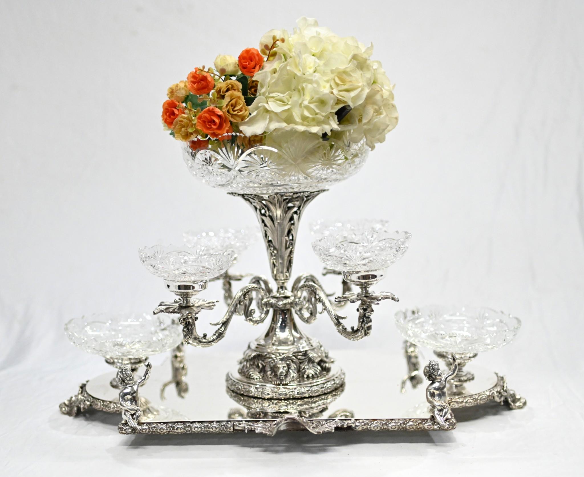 Late 20th Century Silver Plate Table Centrepiece Sheffield Cherub Glass Epergne