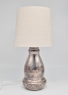 Lámpara de mesa plateada con bonita decoración, de ATLA Danish Jugend, años 20