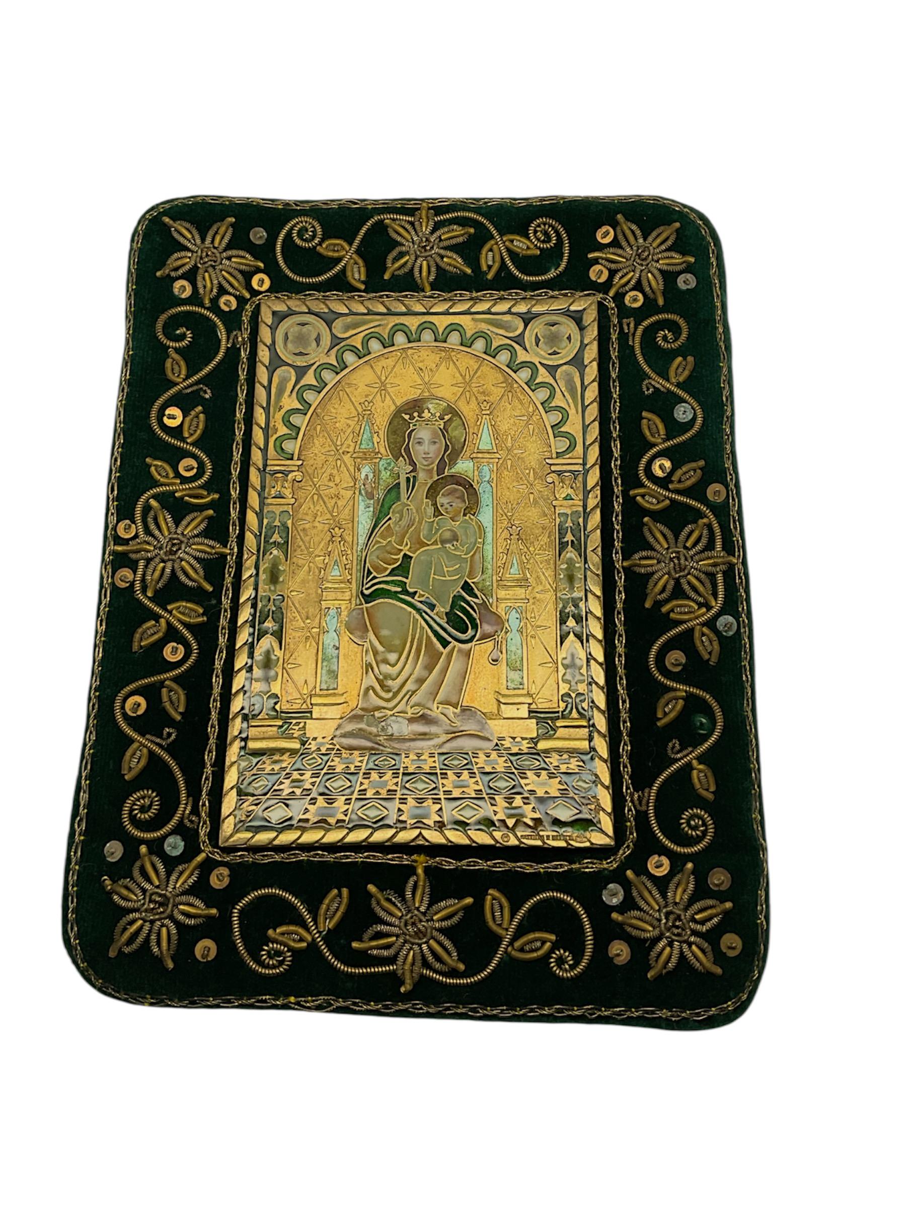 Silver Plate, with enamels showing the Virgin with the child. For Sale 1