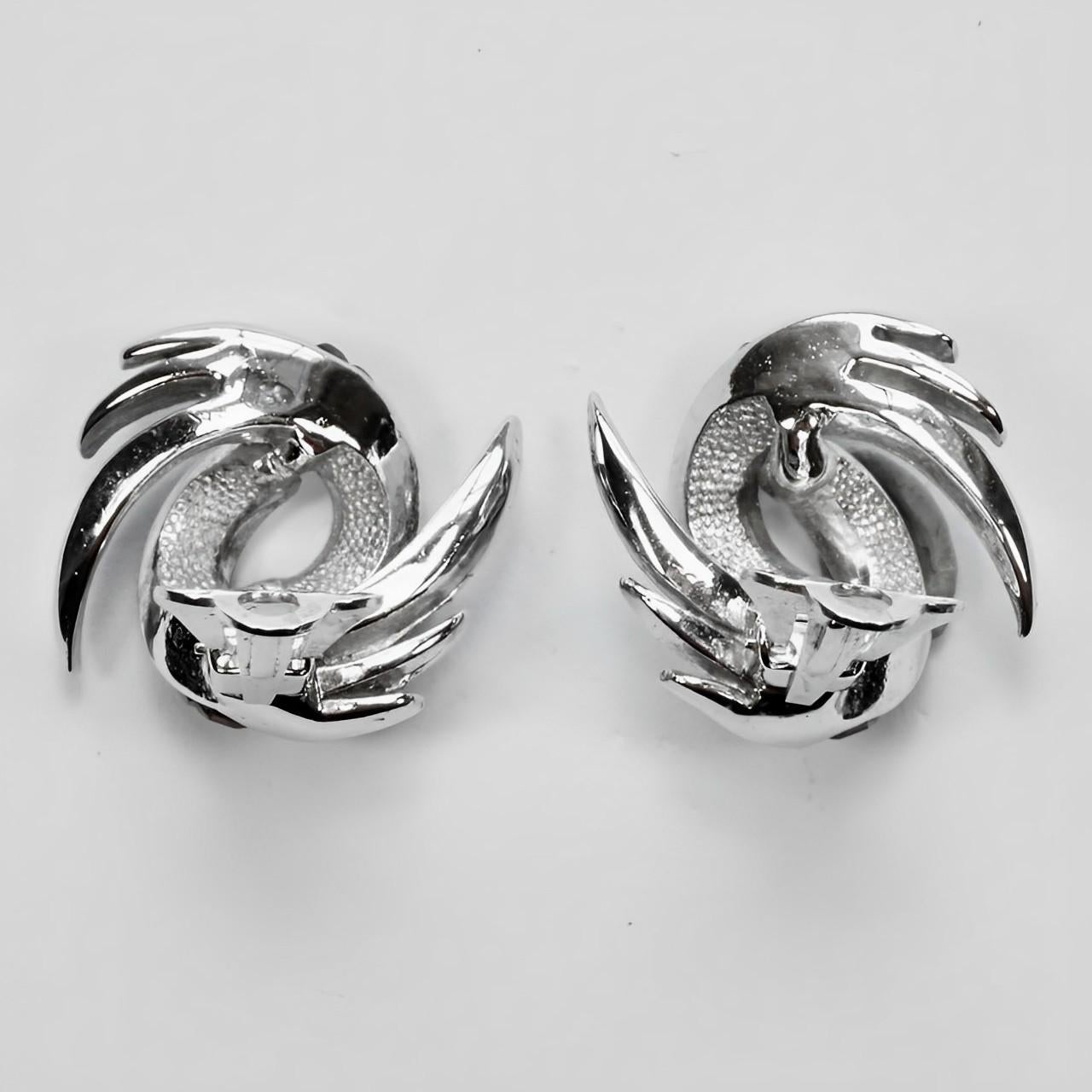 Silver Plated Abstract Feather Design Earrings with Red and Clear Rhinestones In Good Condition For Sale In London, GB