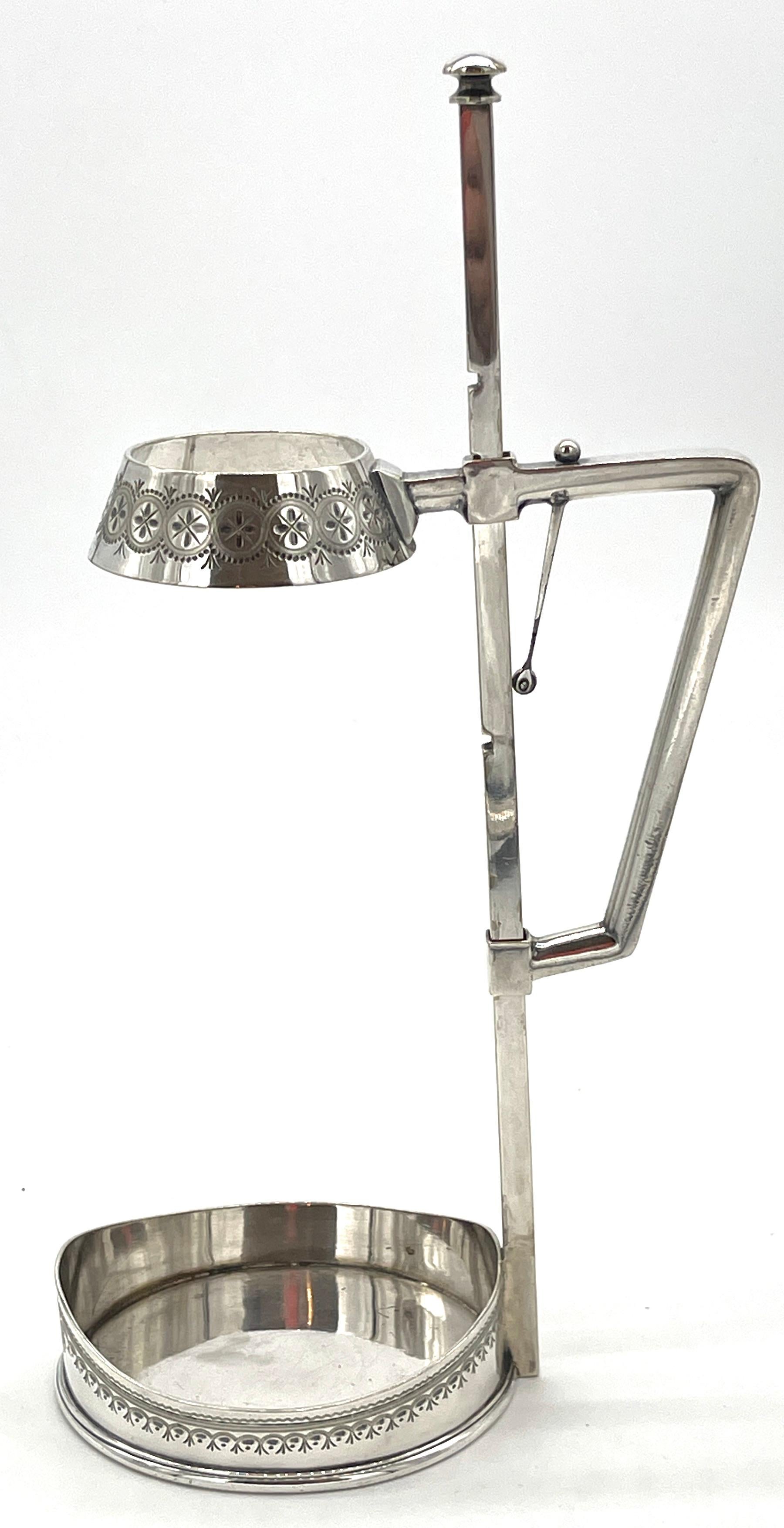 Cántaro de vino ajustable chapado en plata de Mappin & Webb, Inglaterra, circa 1900-1910 en venta 6