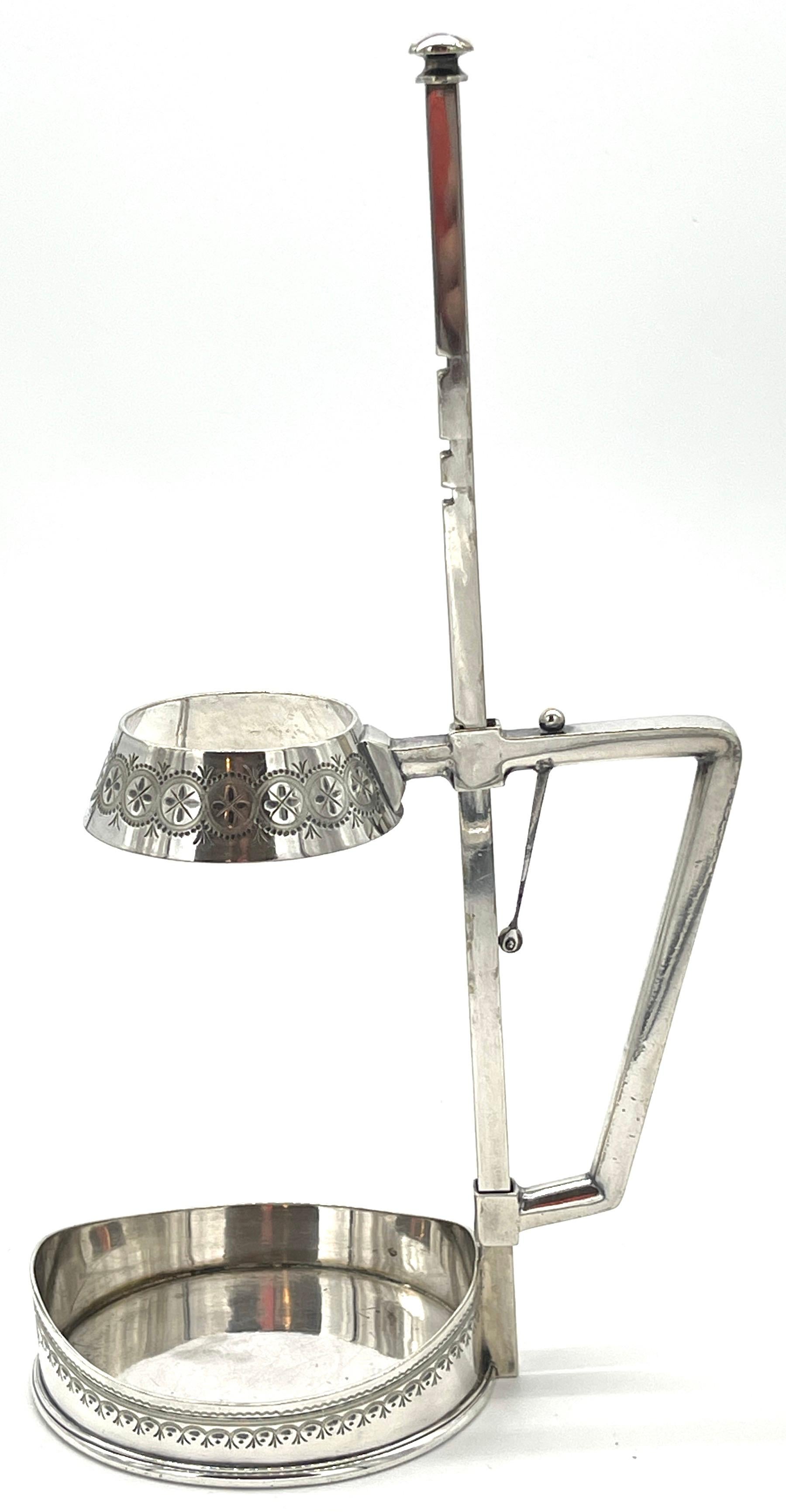 Cántaro de vino ajustable chapado en plata de Mappin & Webb, Inglaterra, circa 1900-1910 en venta 9