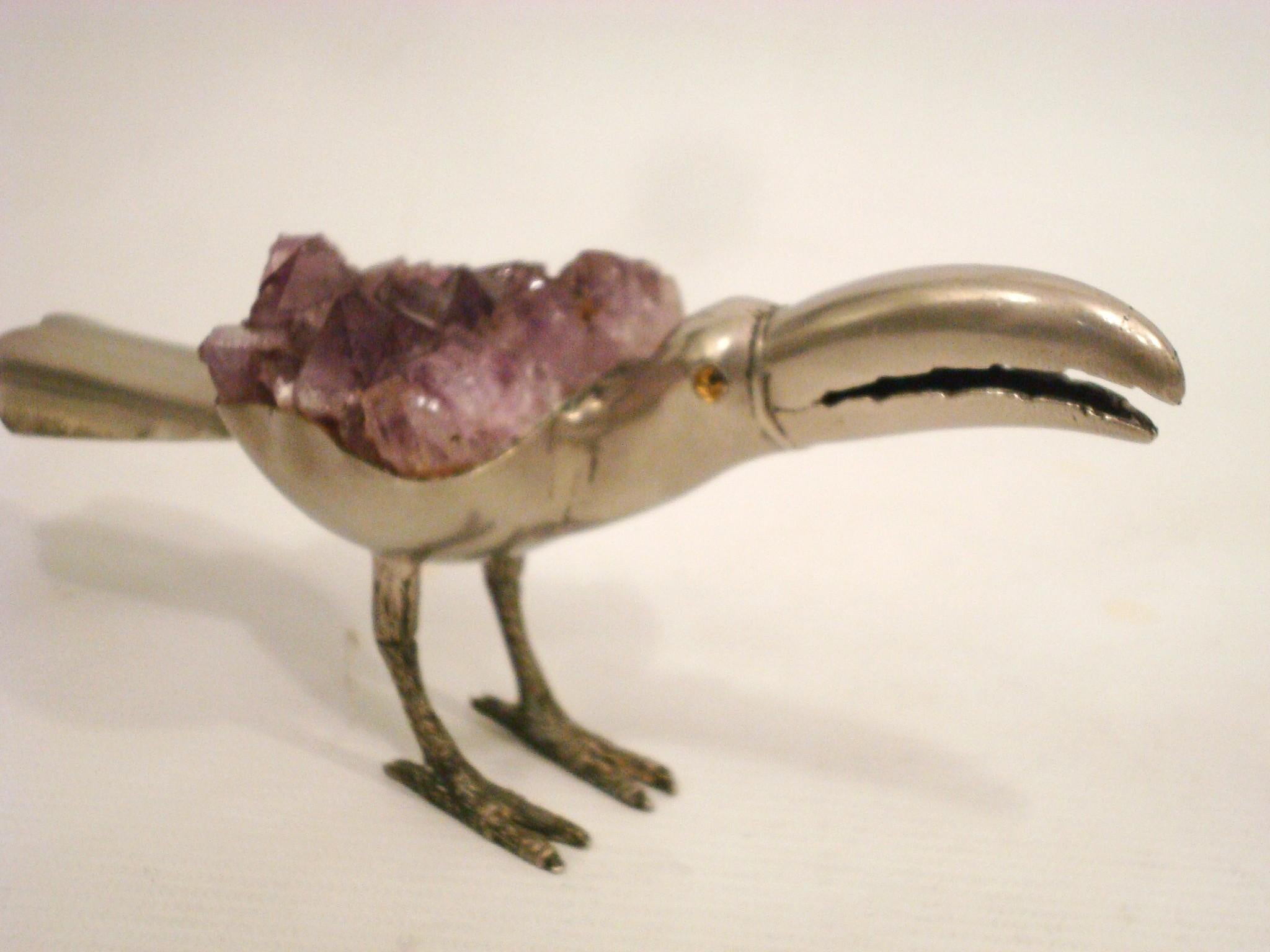 XX secolo Uccello decorativo placcato in argento e ametista, Brasile, circa 1970 in vendita