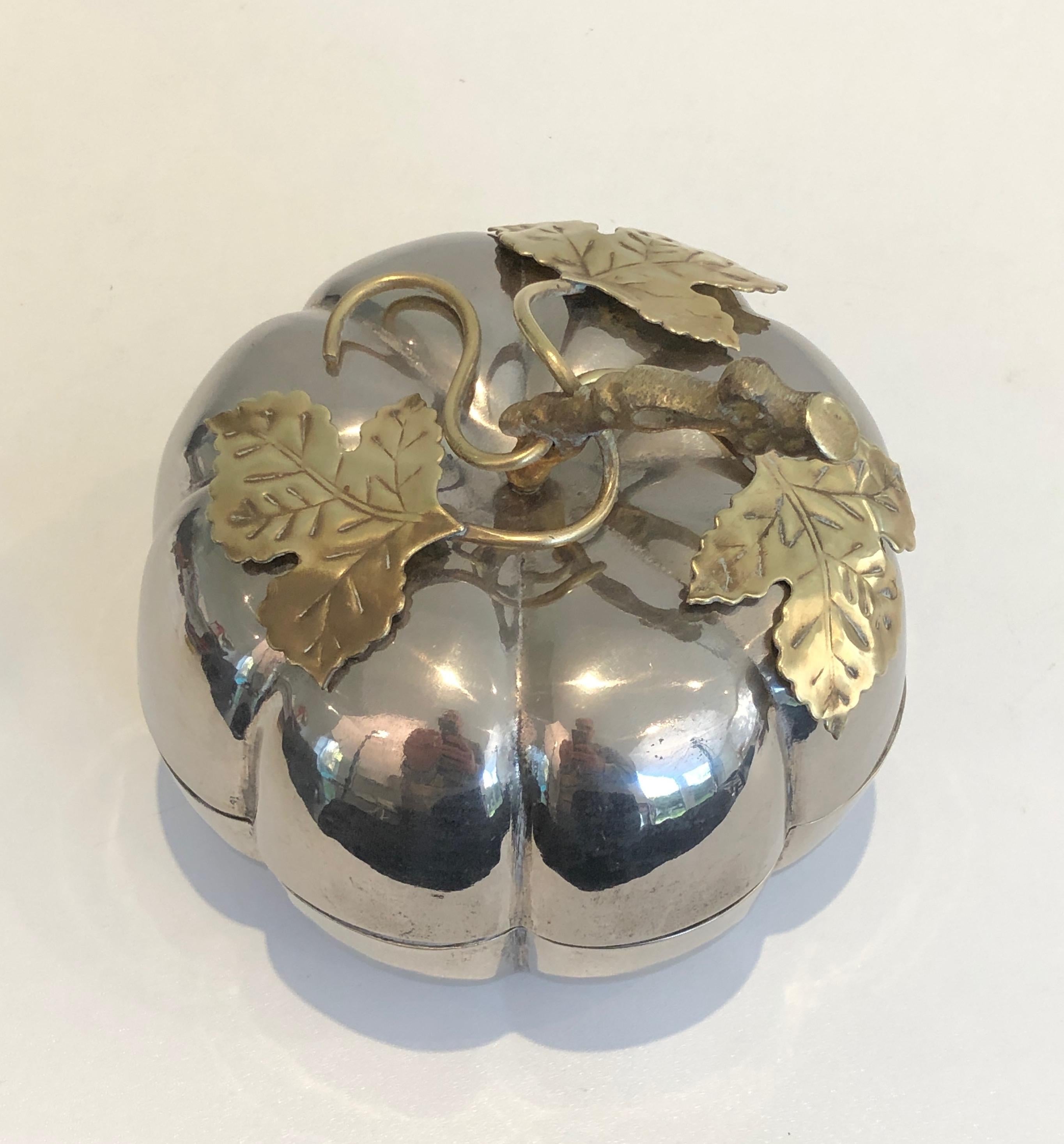 Secchiello per ghiaccio a forma di zucca in ottone e placcato argento, francese, marchiato Gallia, circa 1970 in vendita 7