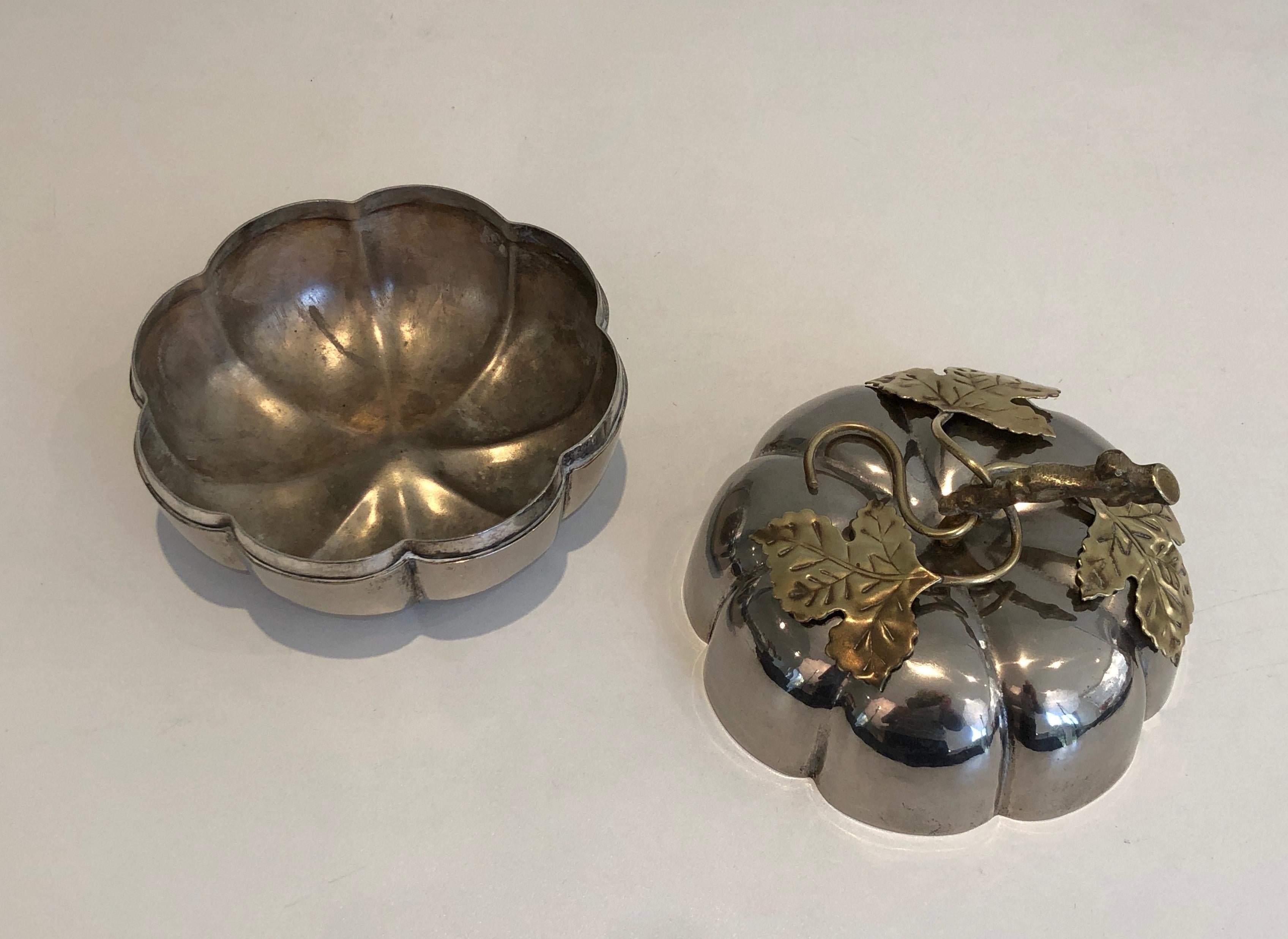 Silver Plated and Brass Pumpkin Ice Bucket, French, Marked Gallia, Circa 1970 In Good Condition For Sale In Marcq-en-Barœul, Hauts-de-France
