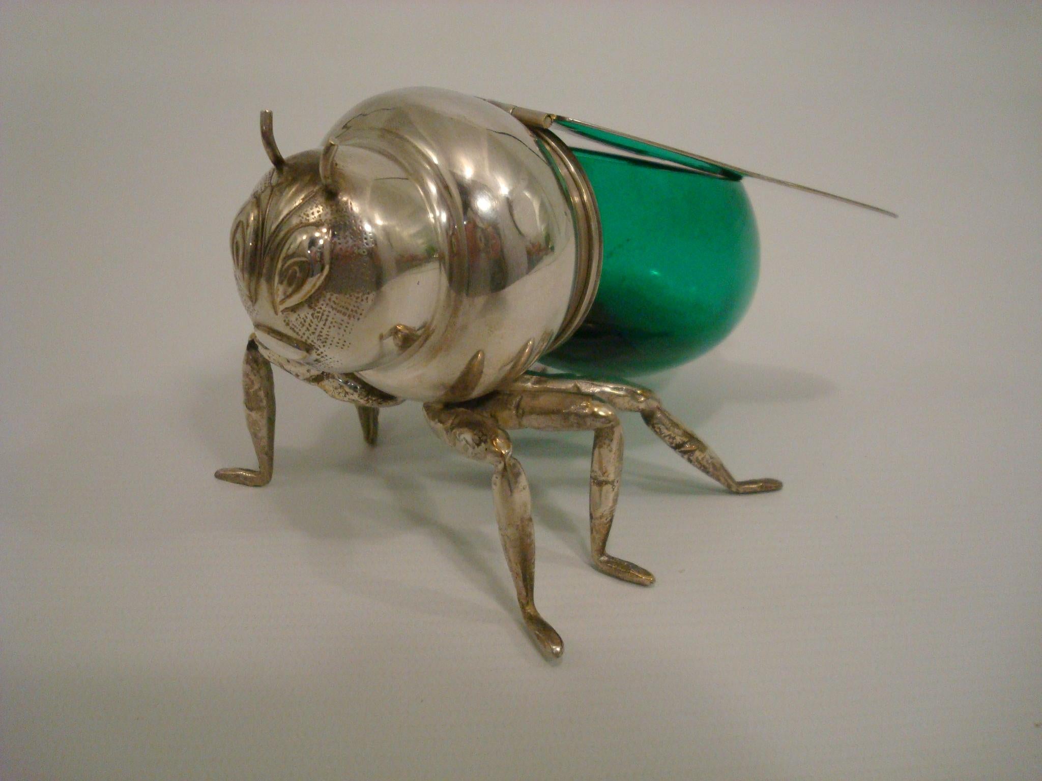 Silver Plated and Green Glass Honey Pot Bee, England, circa 1900 In Good Condition In Buenos Aires, Olivos