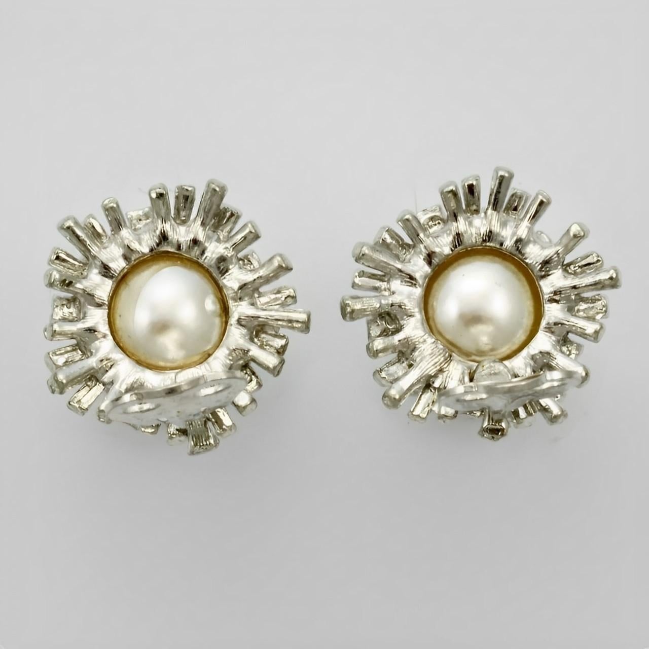 Silver Plated and White Faux Pearl Clip On Earrings circa 1980s In Good Condition For Sale In London, GB