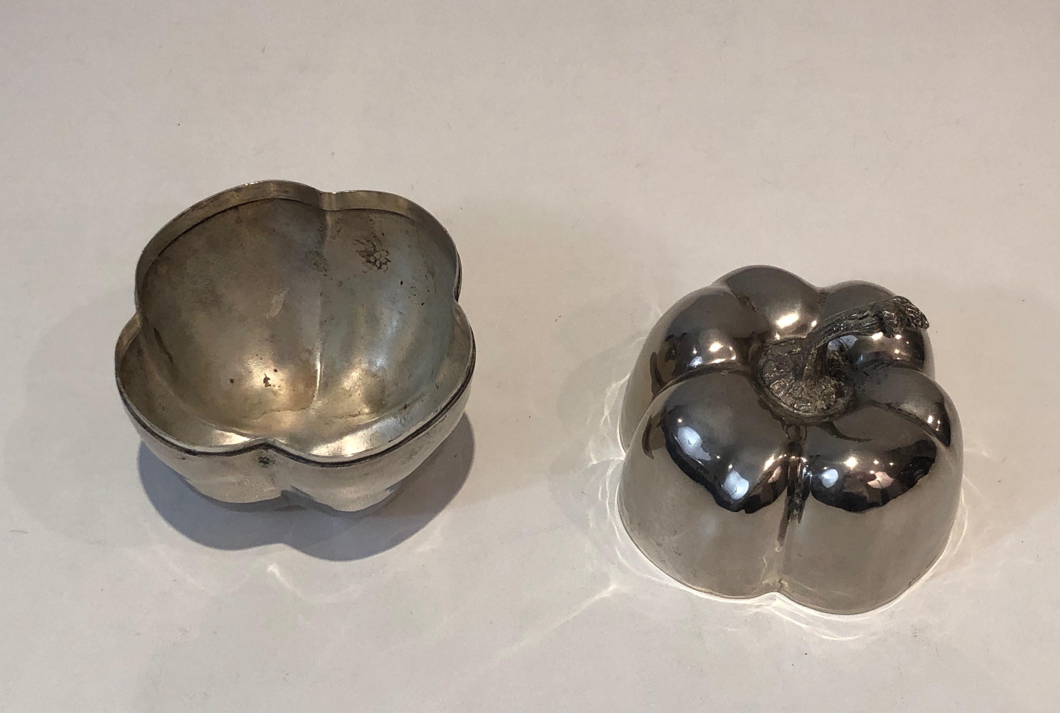 Seau à glace en métal argenté en forme de cloche, français, vers 1970 en vente 1
