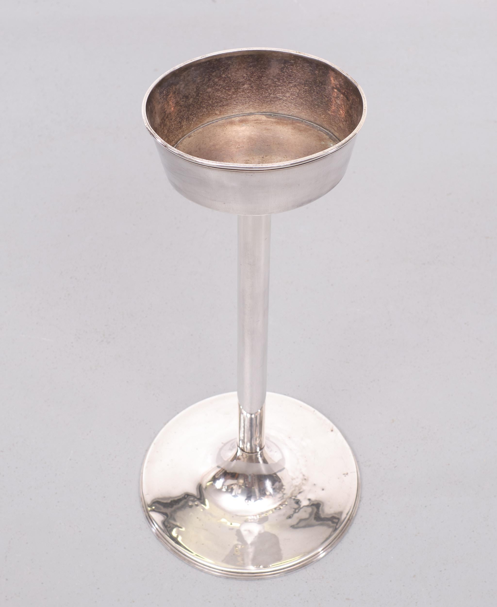 Early 20th Century Silver Plated  Art Deco Champagne cooler standard  .1930s France  For Sale