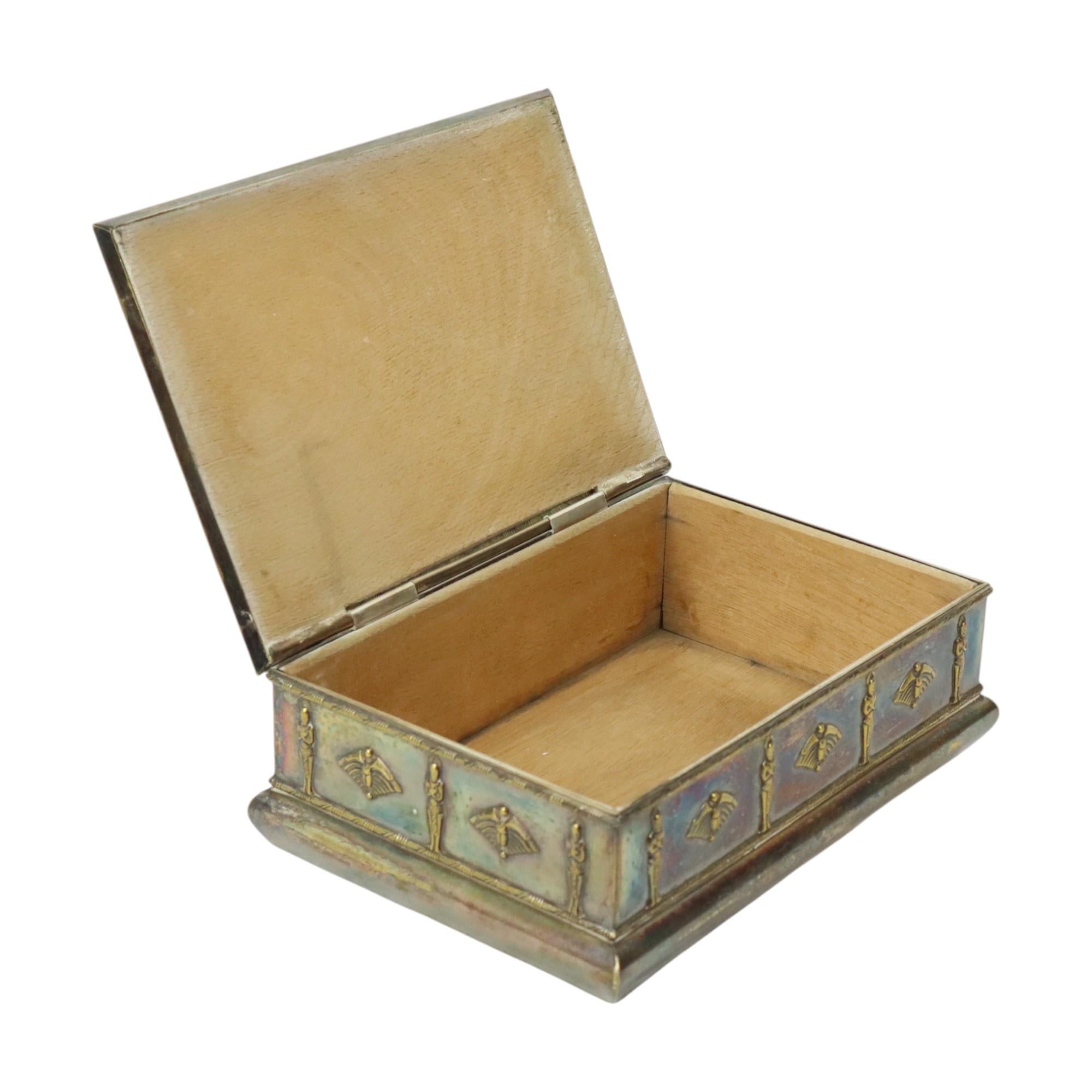 Silver-plated Art Deco Trinket Box with Egyptian Motifs For Sale 5
