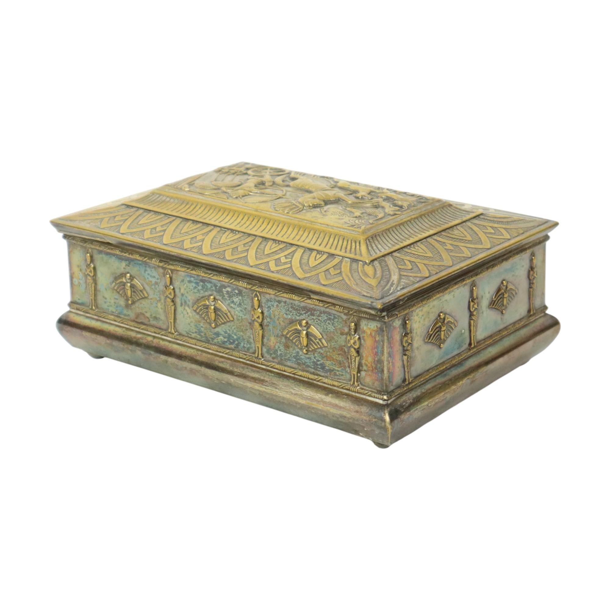 Silver-plated Art Deco Trinket Box with Egyptian Motifs For Sale 7