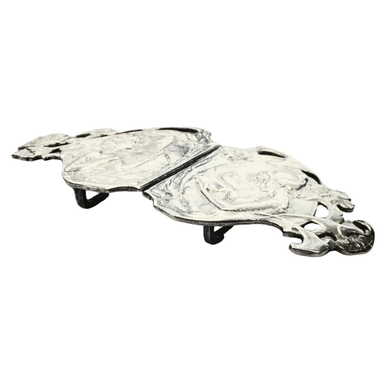 Versilberte Jugendstil Revive Gürtelschnalle ca. 1970er Jahre für Damen oder Herren im Angebot