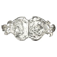 Boucle de ceinture Art Nouveau Revive en métal argenté circa 1970