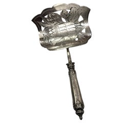 Silver-plated asparagus server with Silver-plated handle 19th century