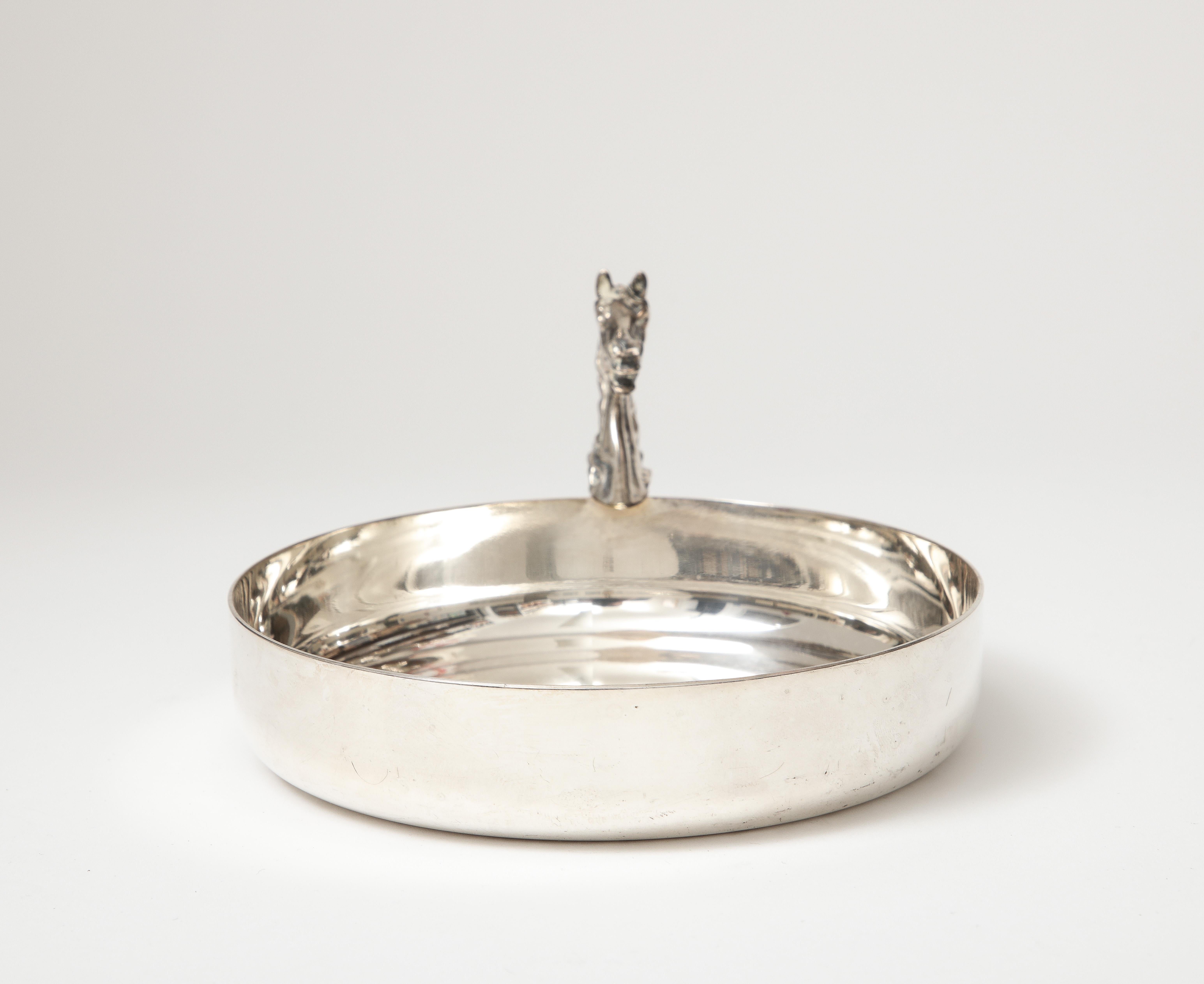Ciotola placcata in argento alla maniera di Hermes, Francia, 1950 ca. In condizioni buone in vendita a New York City, NY
