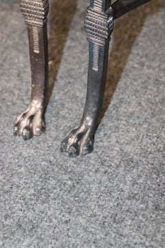 Table basse 3 pièces en bronze plaqué argent avec pieds en pattes, attribuée à la Maison Jansen
