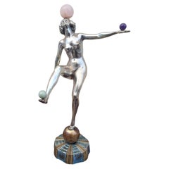 Ball and Ball Dancer en bronze argenté, Art Deco, 20e siècle