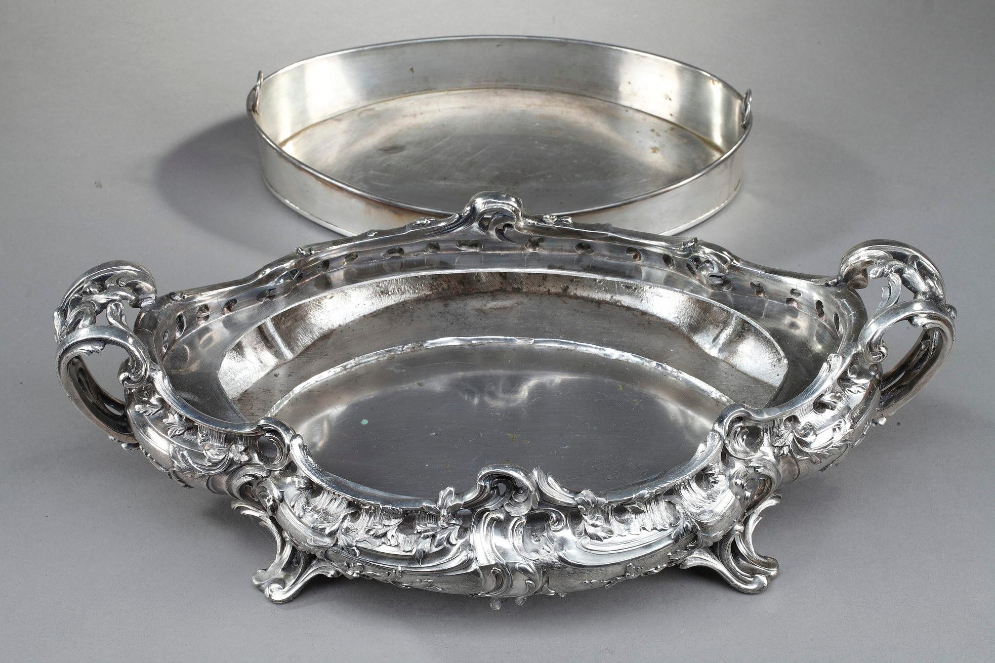 Silver Plated Bronze Jardinière in the Louis XV Style, 19th Century For Sale 12