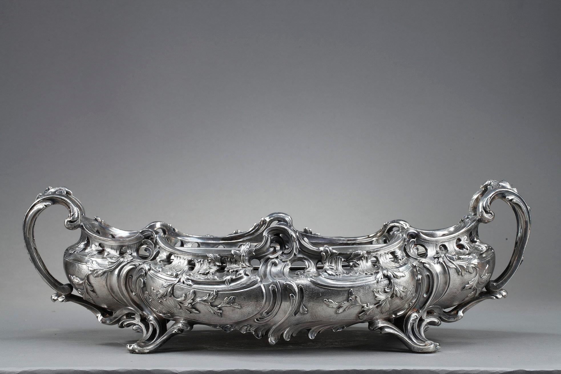 Silver Plated Bronze Jardinière in the Louis XV Style, 19th Century In Good Condition For Sale In Paris, FR