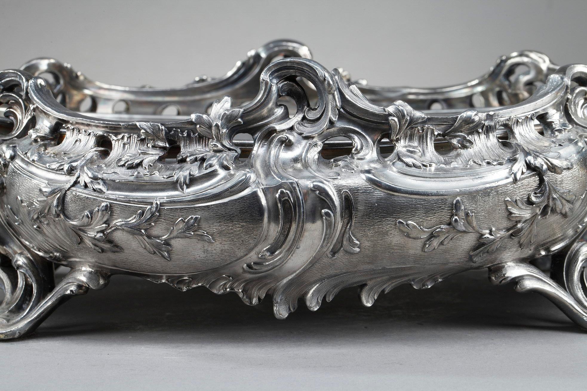 Silver Plated Bronze Jardinière in the Louis XV Style, 19th Century For Sale 3